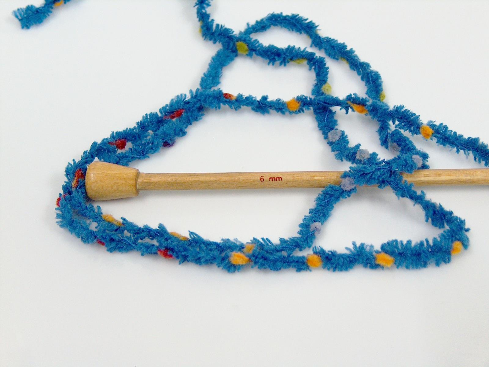 Puffy PomPom Dark Blue