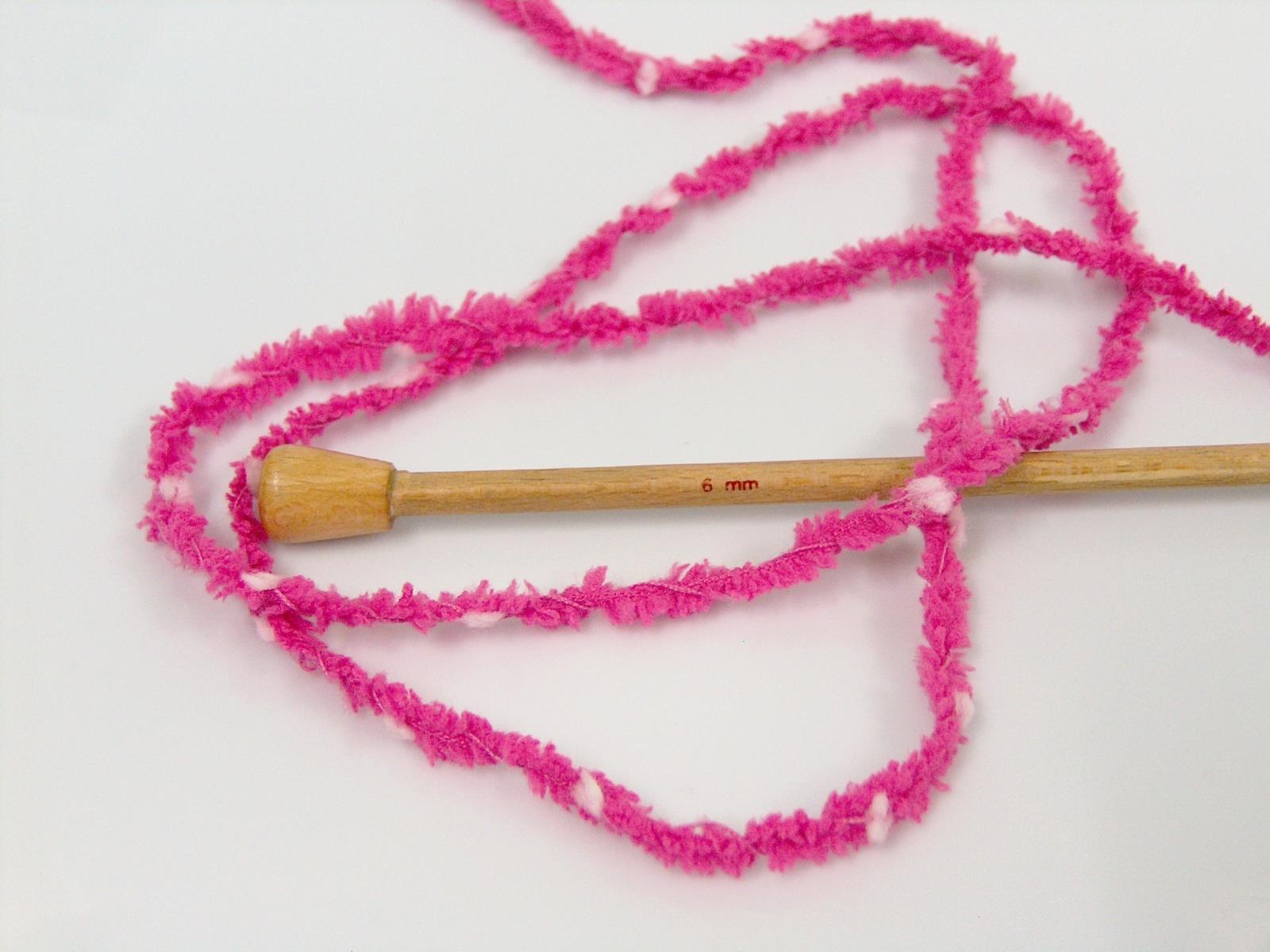 Puffy PomPom Fuchsia