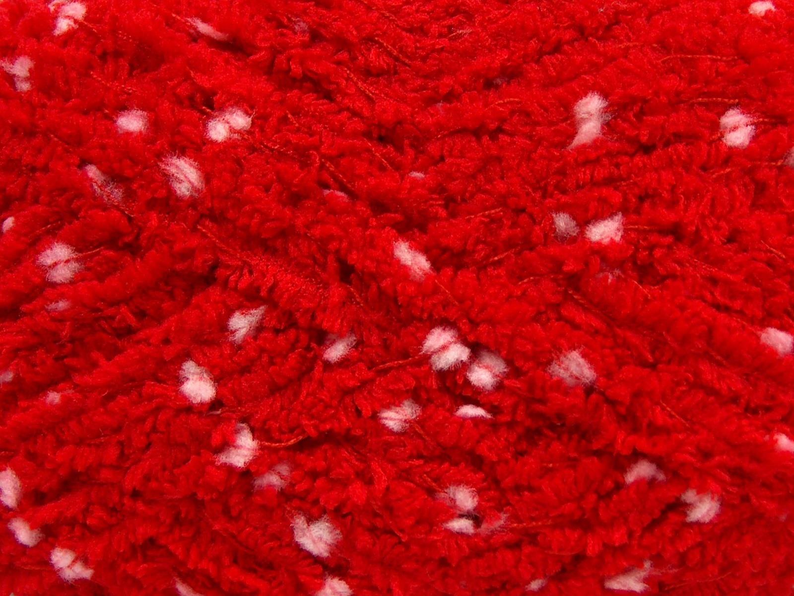 Puffy PomPom Red