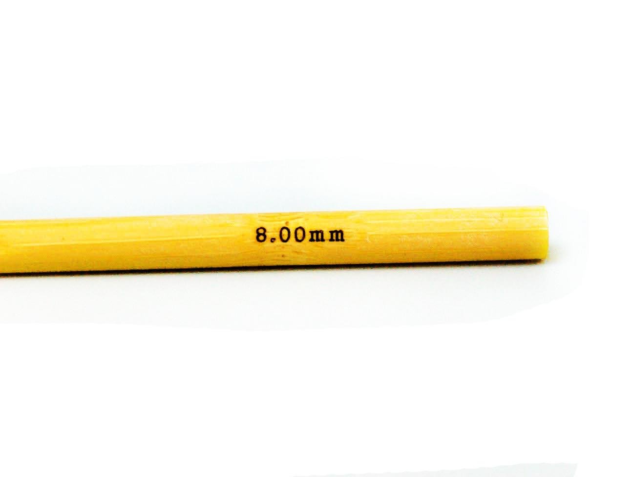 SKC Bamboo Crochet Hook . 8 mm (US L 11)