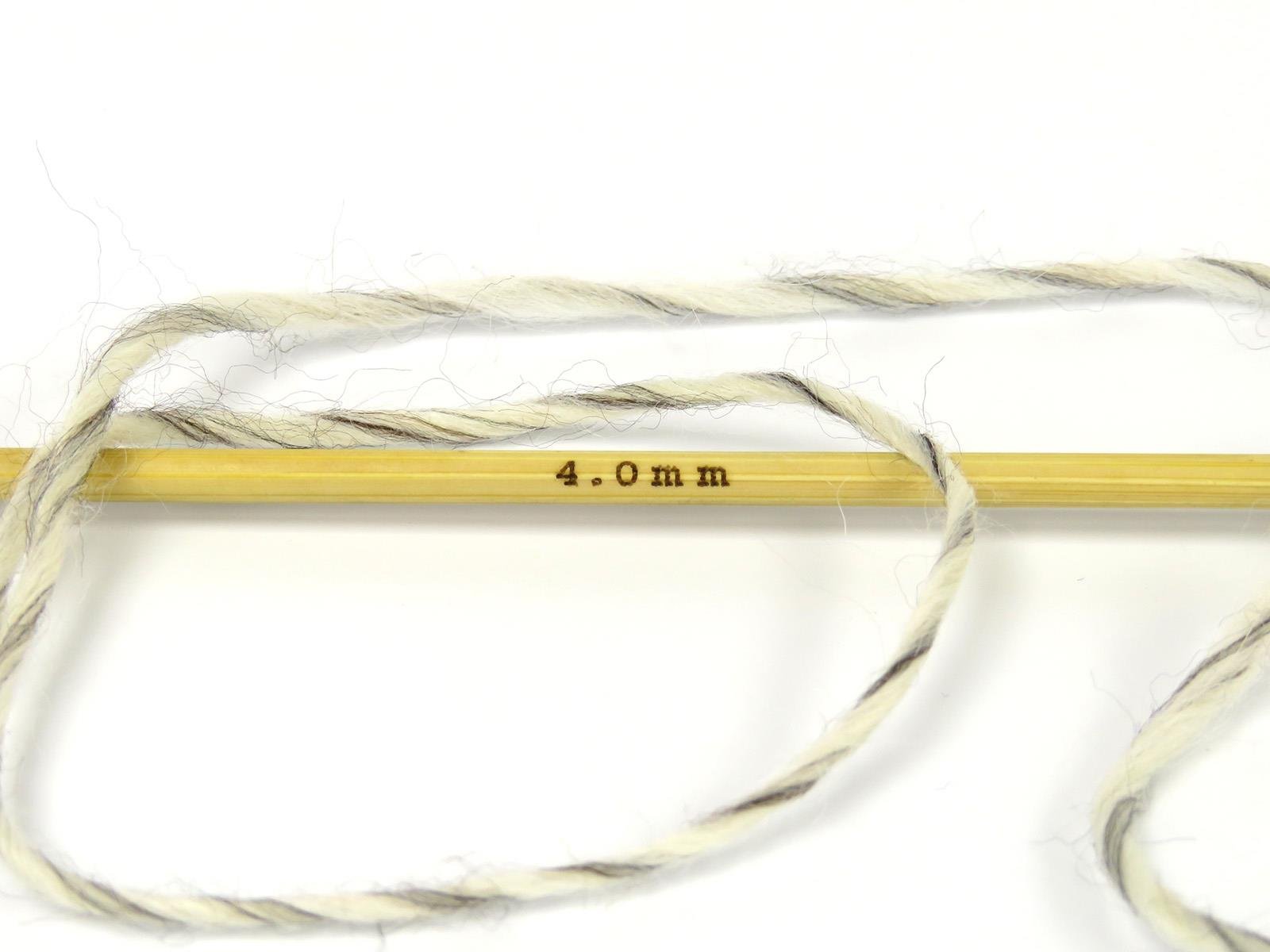 Sonriente Alpaca Cream, Dark Brown