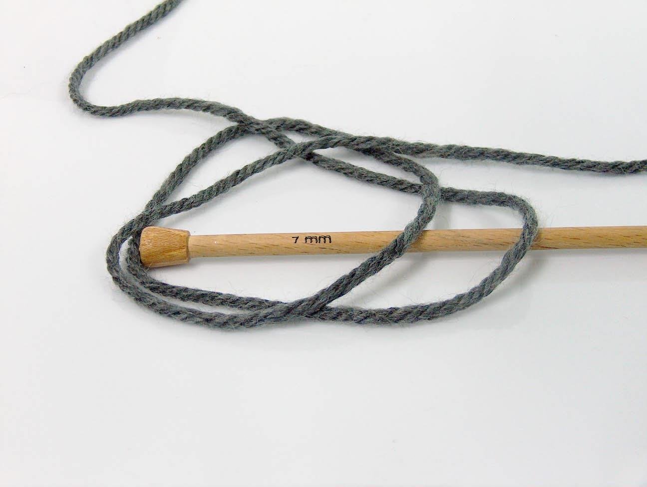 Superbulky Wool Dark Grey