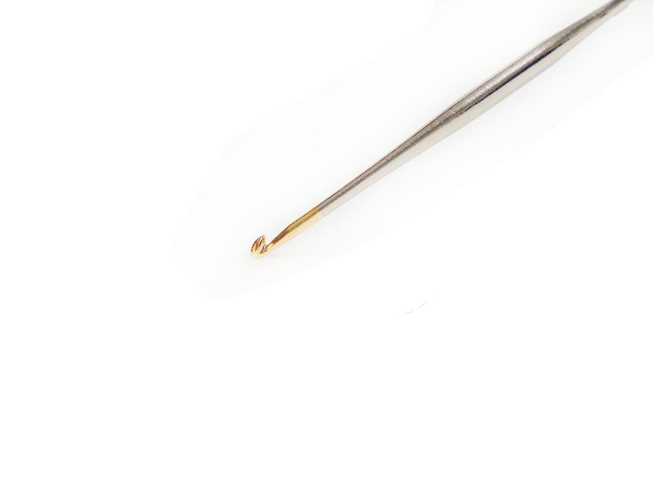 Tulip Metal Crochet Hook . #5 - 1.50 mm
