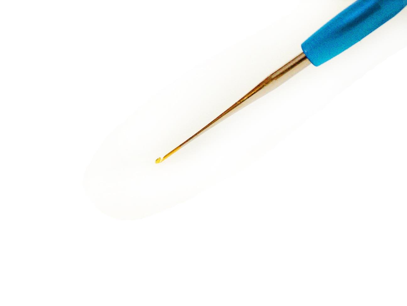 Tulip Plastic Handle Crochet Hook . #20 - 0.60 mm