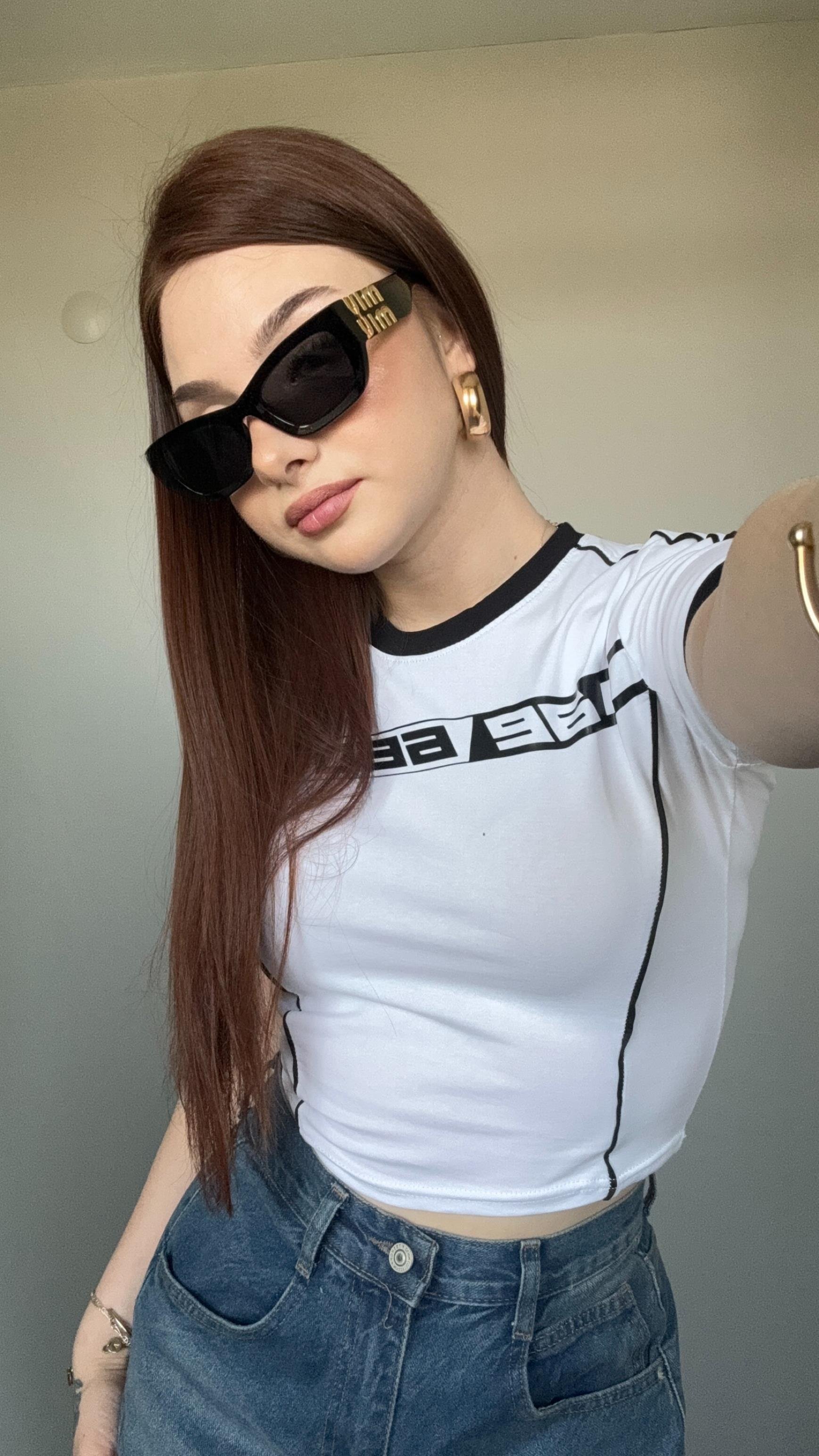AE Beyaz Crop