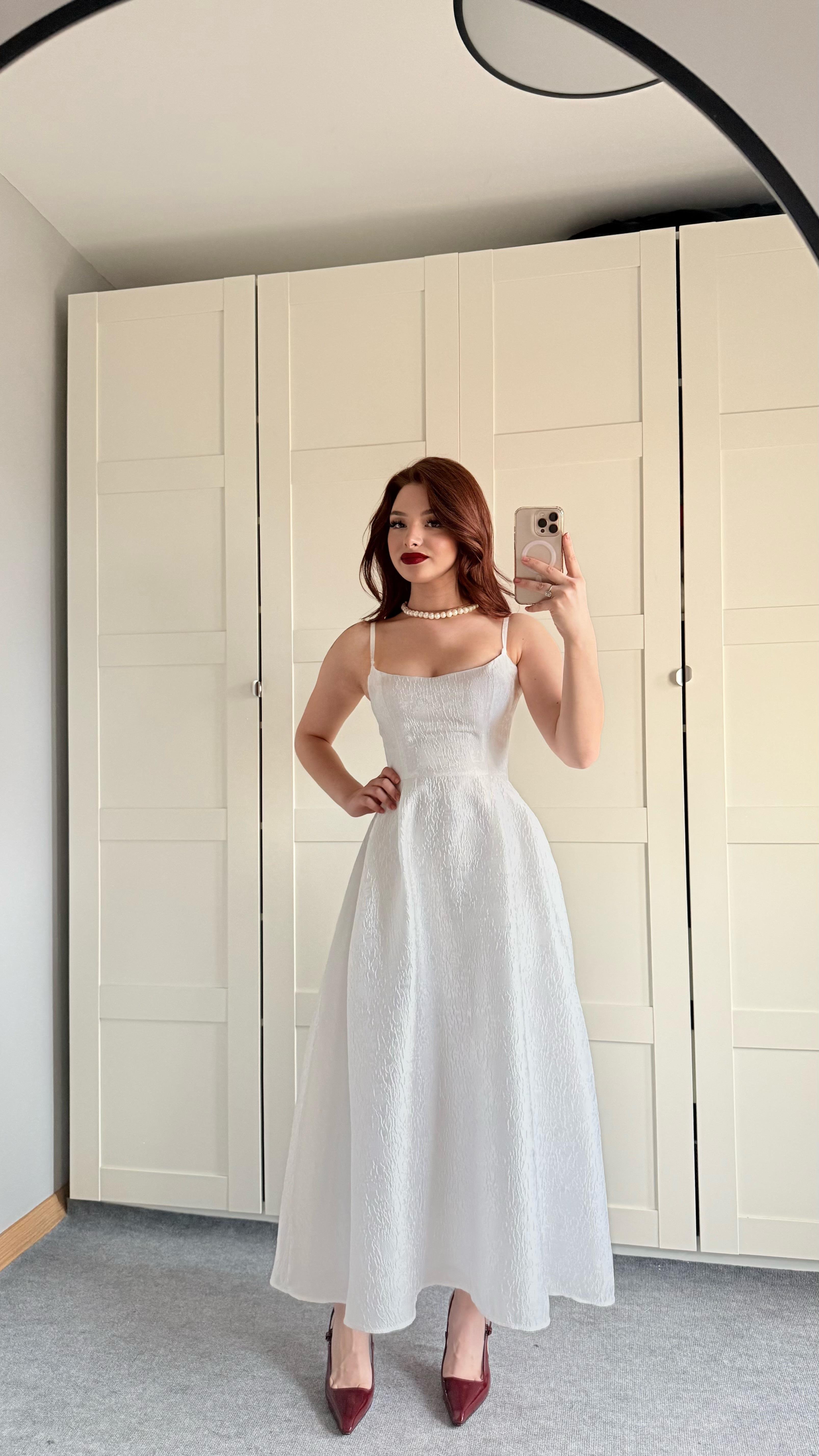 Alexandra Askılı Elbise Beyaz
