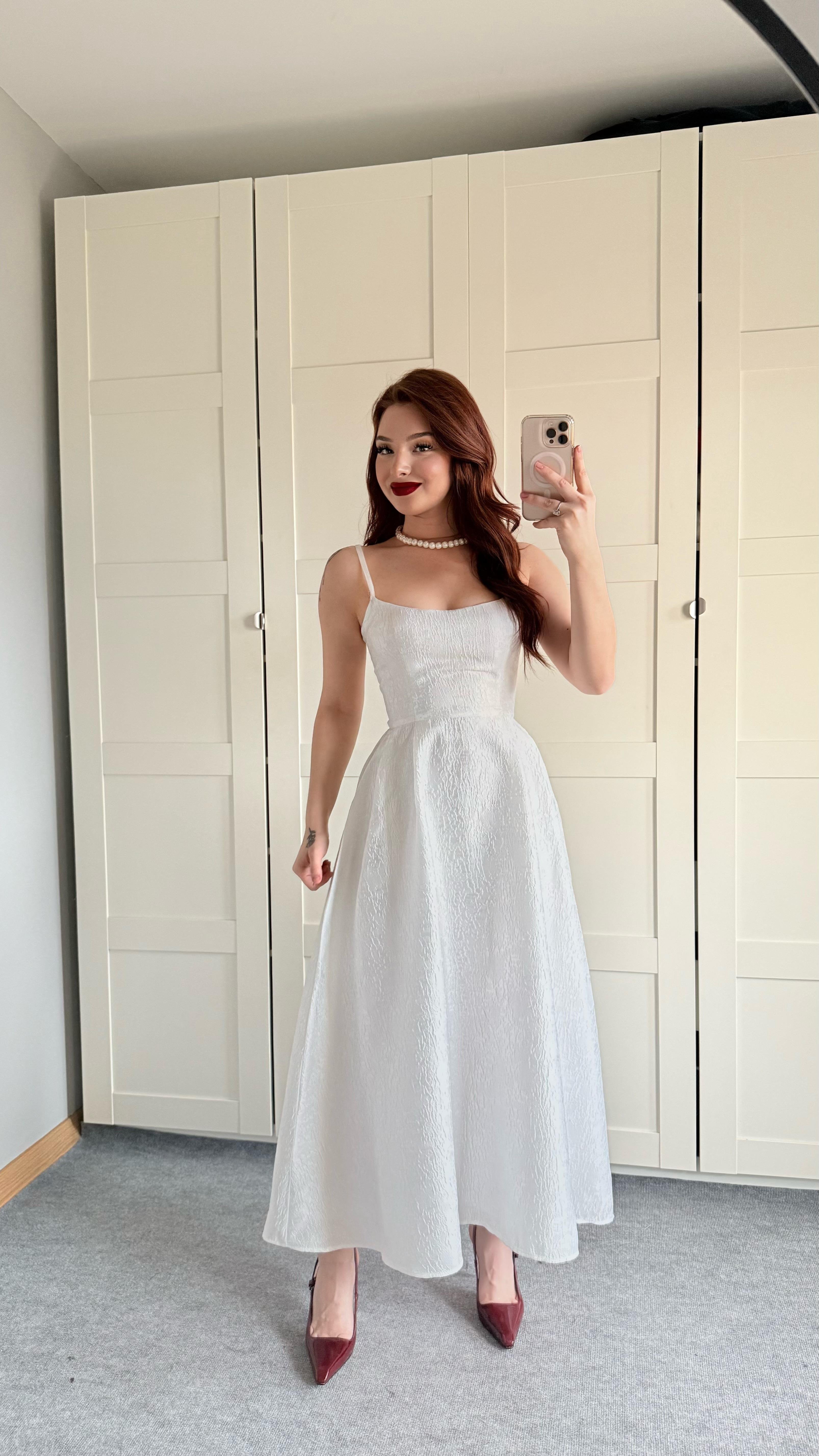 Alexandra Askılı Elbise Beyaz