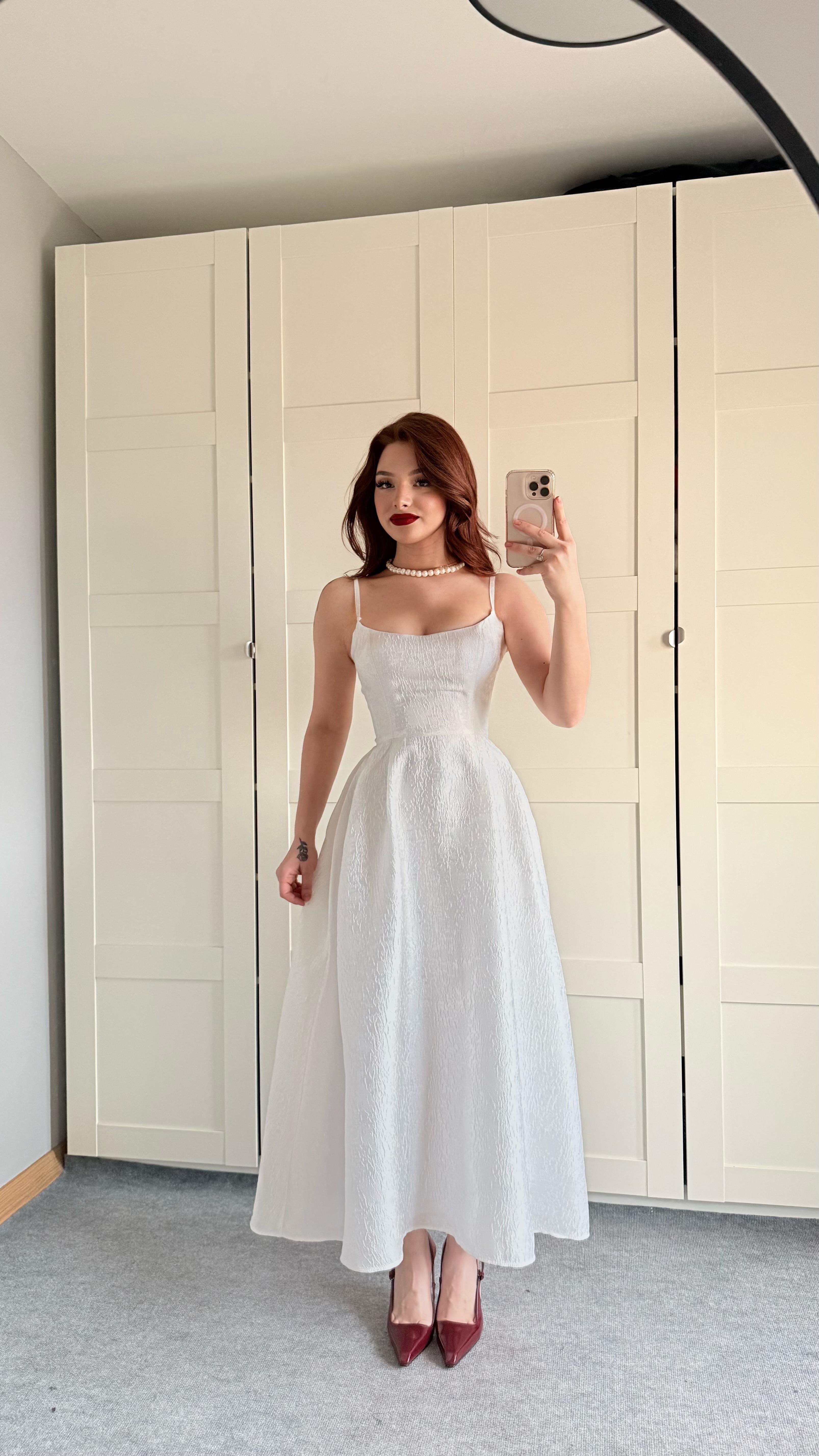 Alexandra Askılı Elbise Beyaz