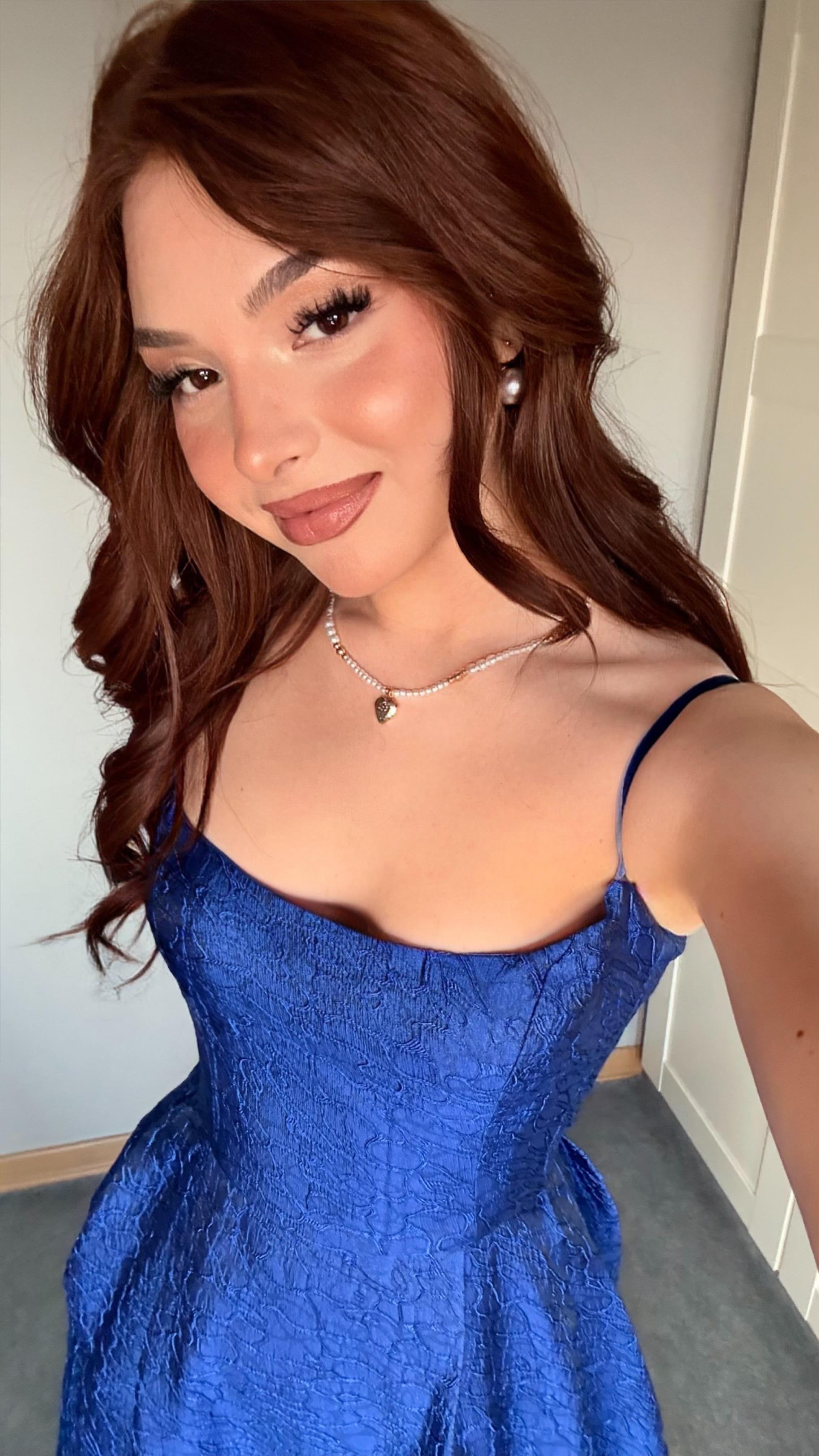 Alexandra Askılı Elbise Saks