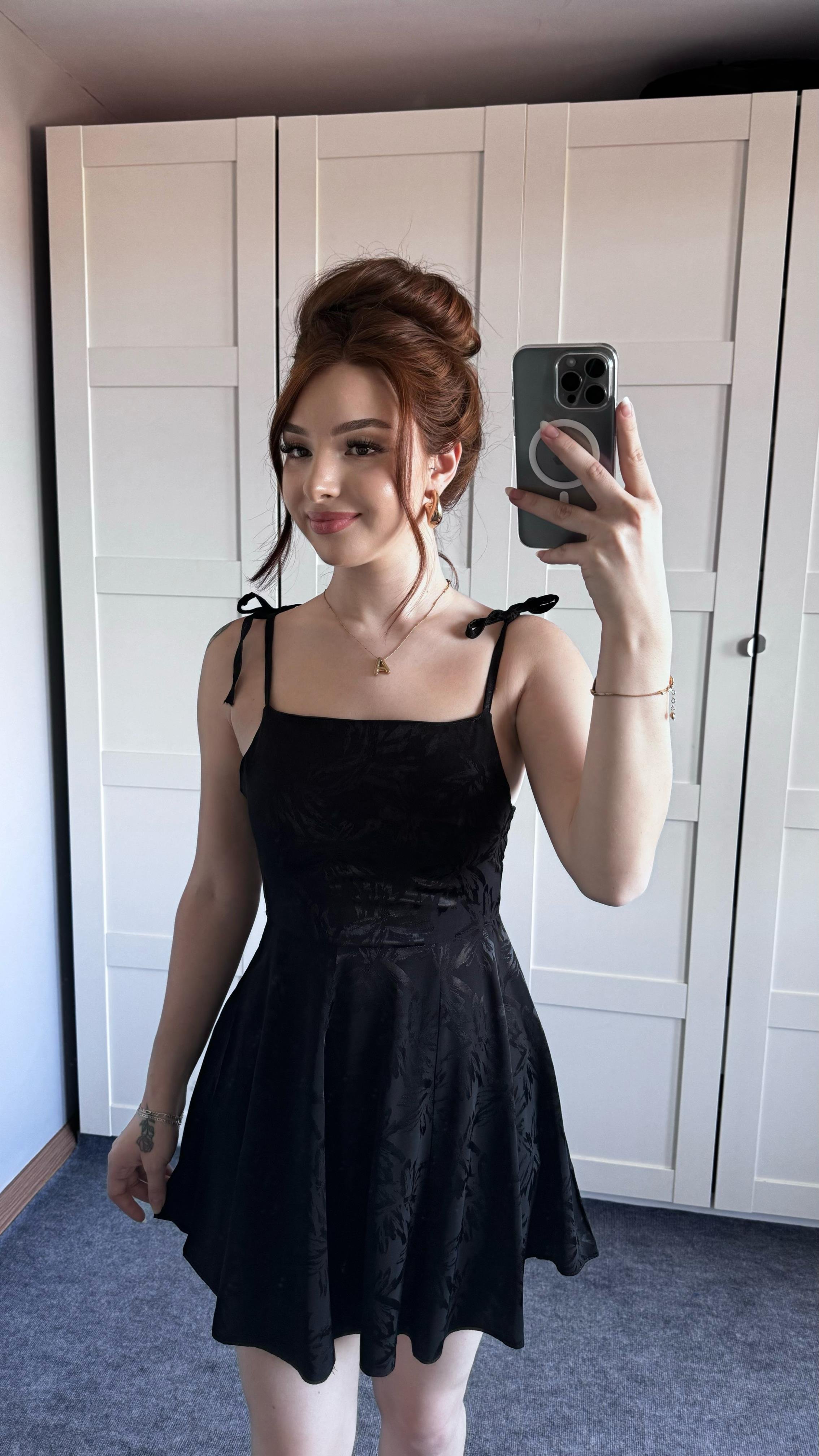 Anna Siyah Saten Mini Elbise