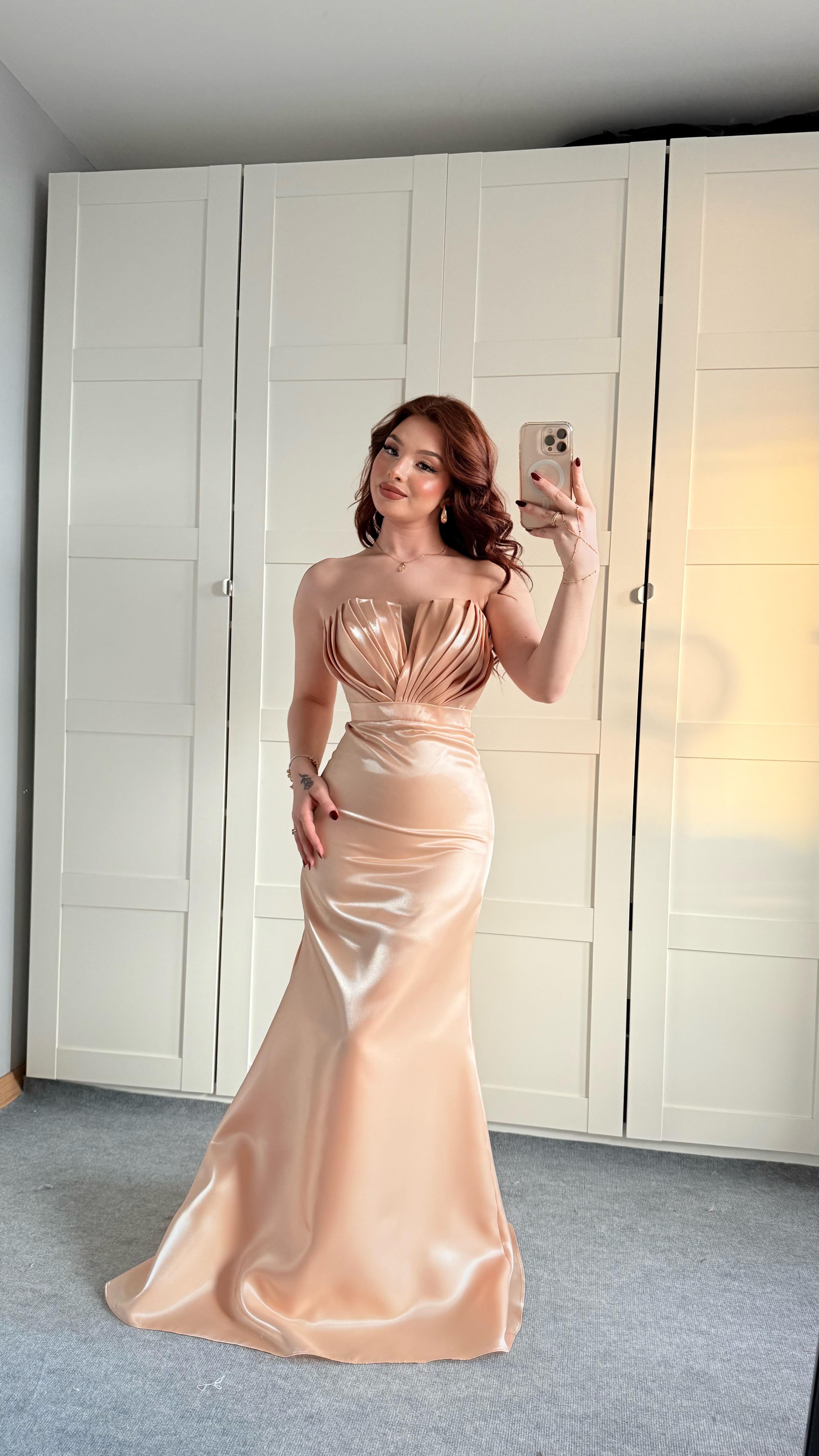 Ariel Abiye Gold
