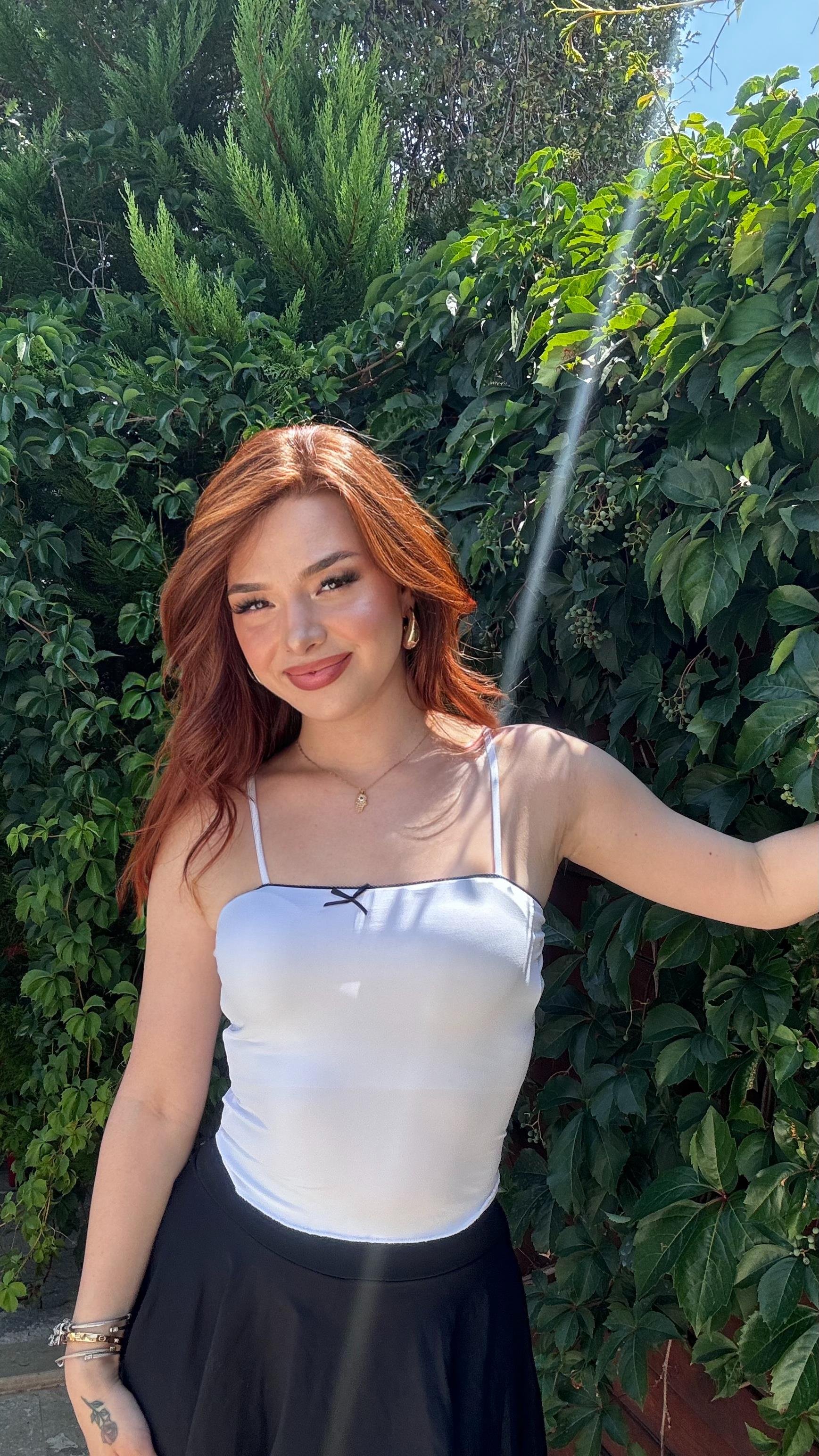 Askılı Kurdele Crop Beyaz