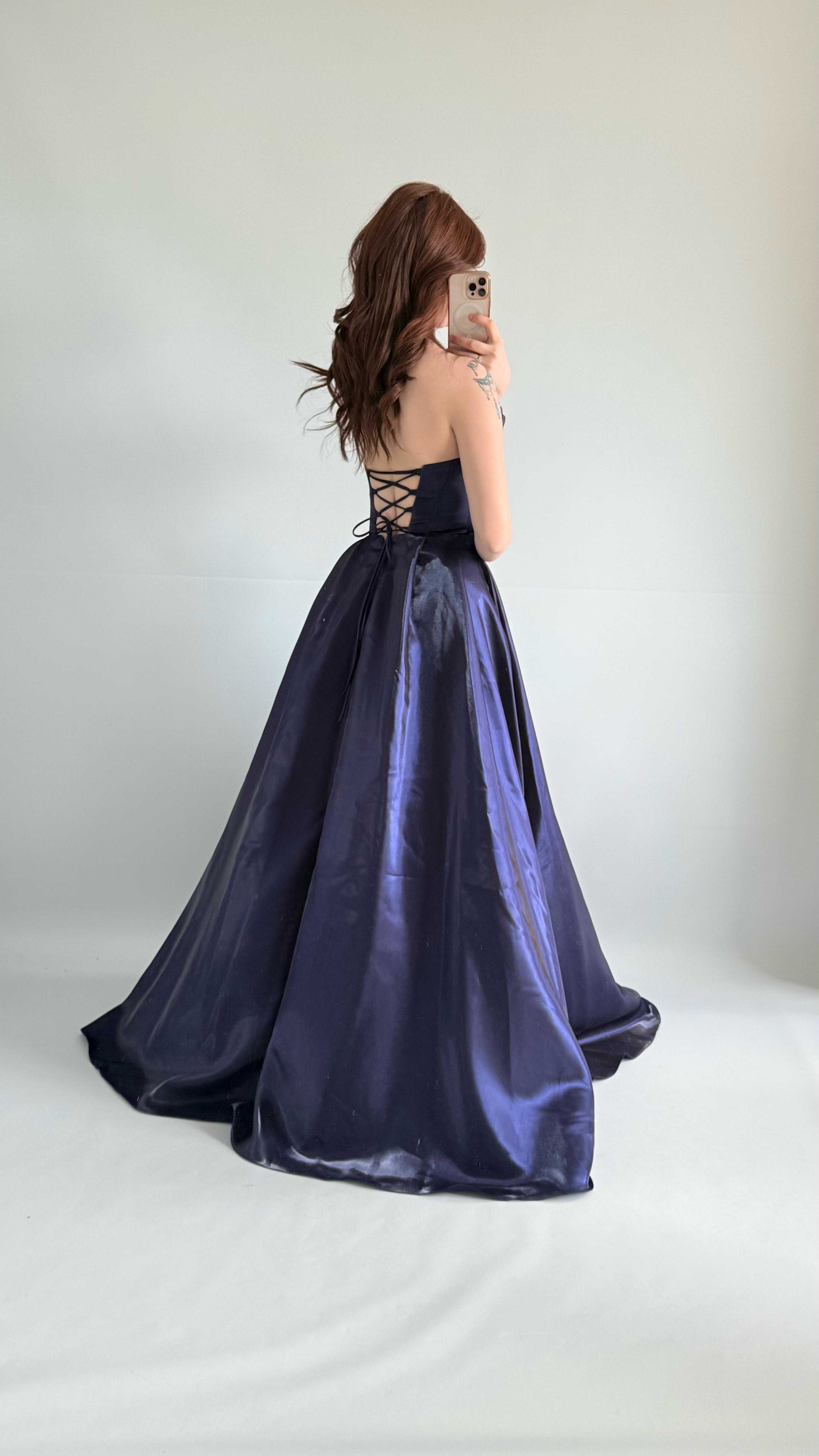 Aurora Abiye Lacivert