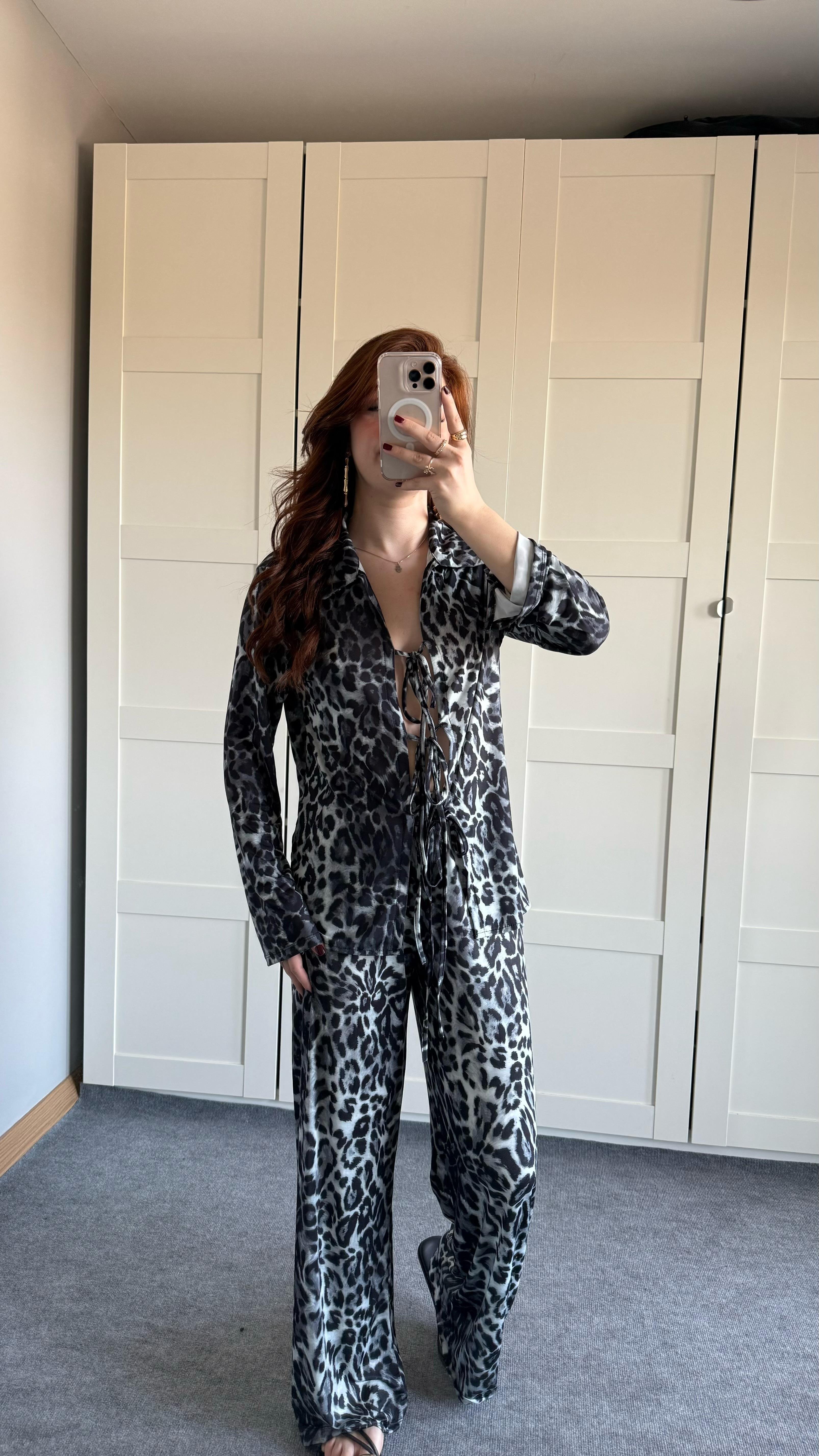 Bağcıklı Gömlek Leopar Takım Siyah 