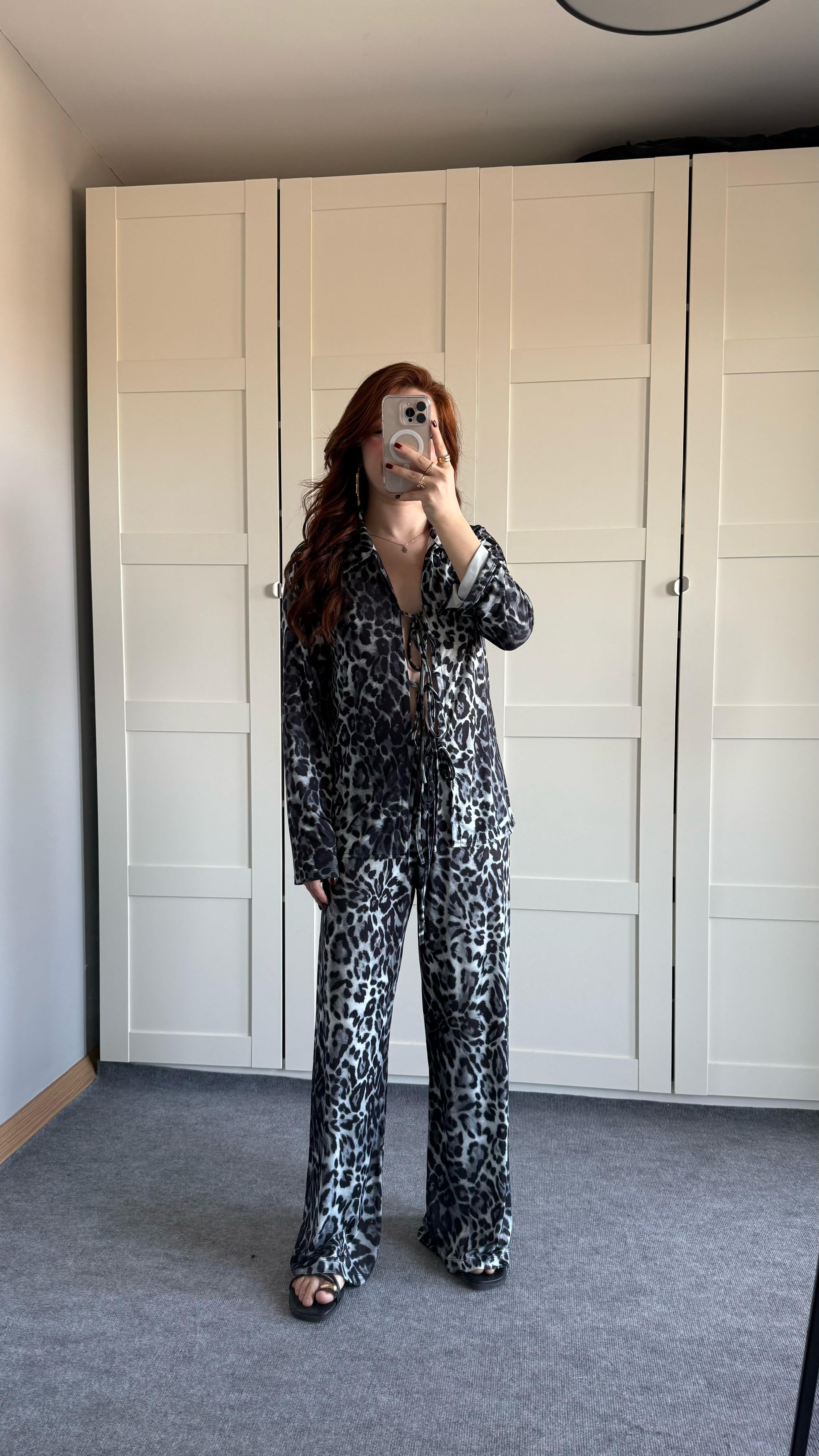 Bağcıklı Gömlek Leopar Takım Siyah 