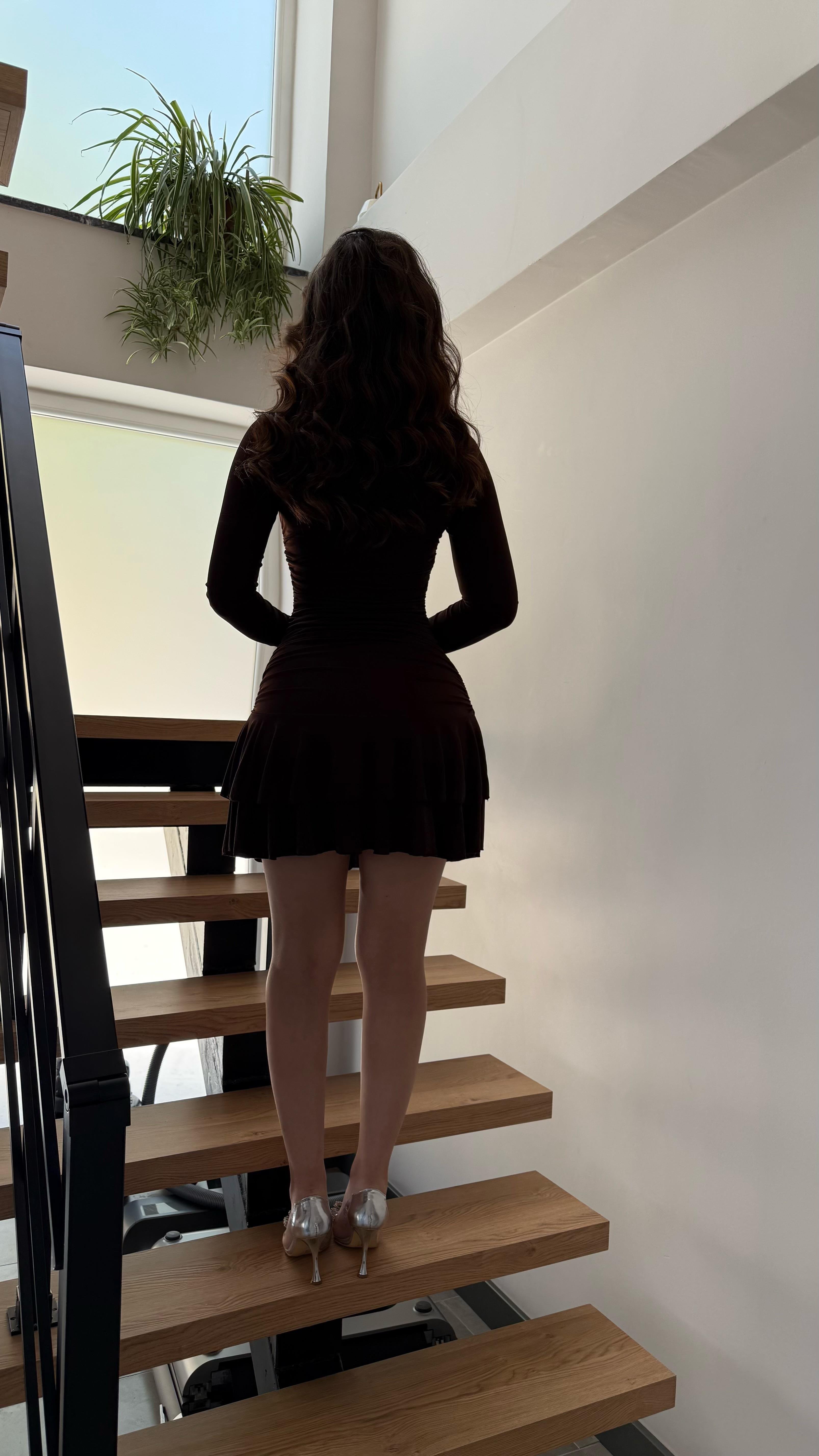 Balıkçı Yandan Drapeli Etek Fırfır Elbise Mini Kahverengi