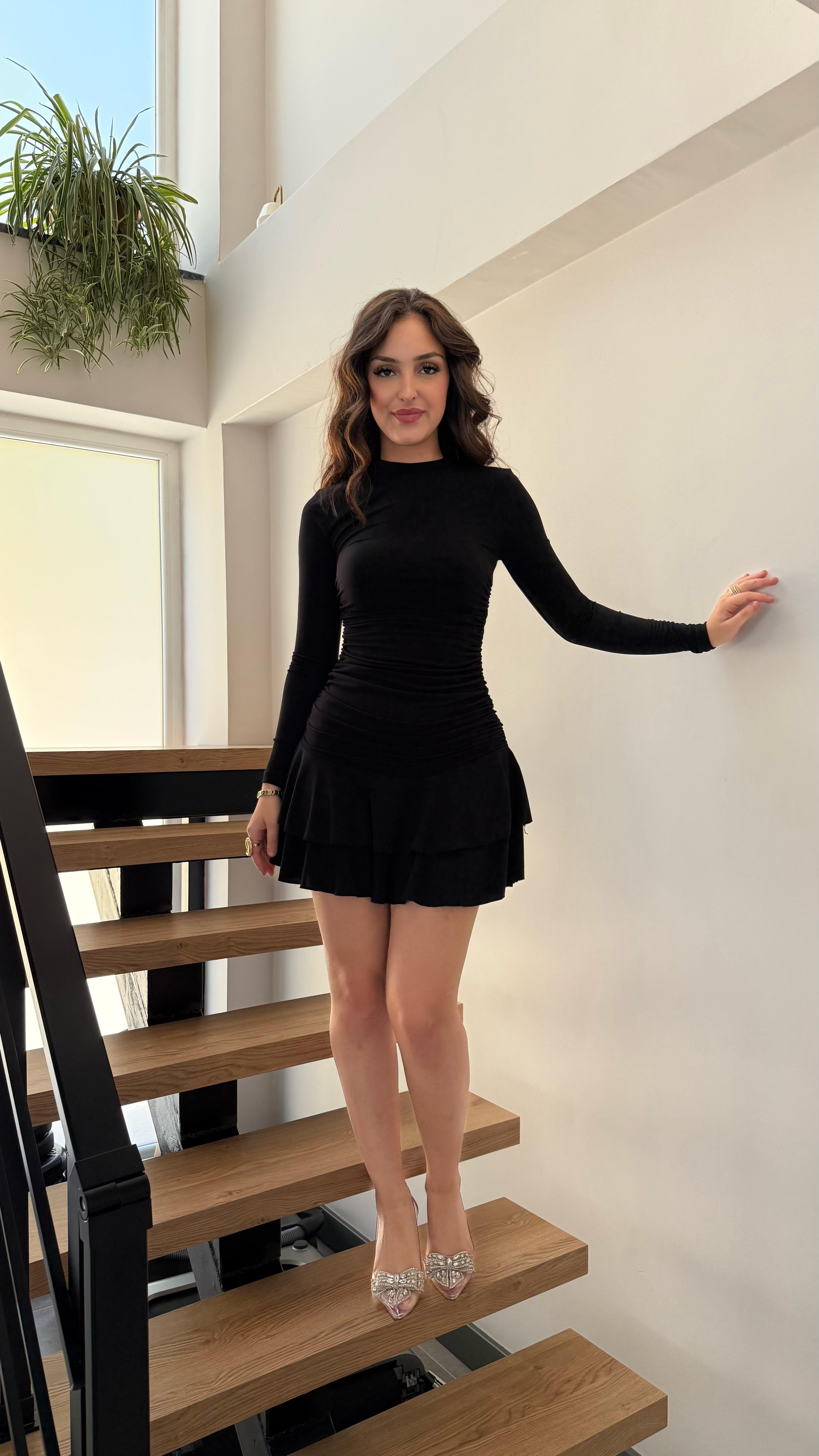 Balıkçı Yandan Drapeli Etek Fırfır Elbise Mini Siyah