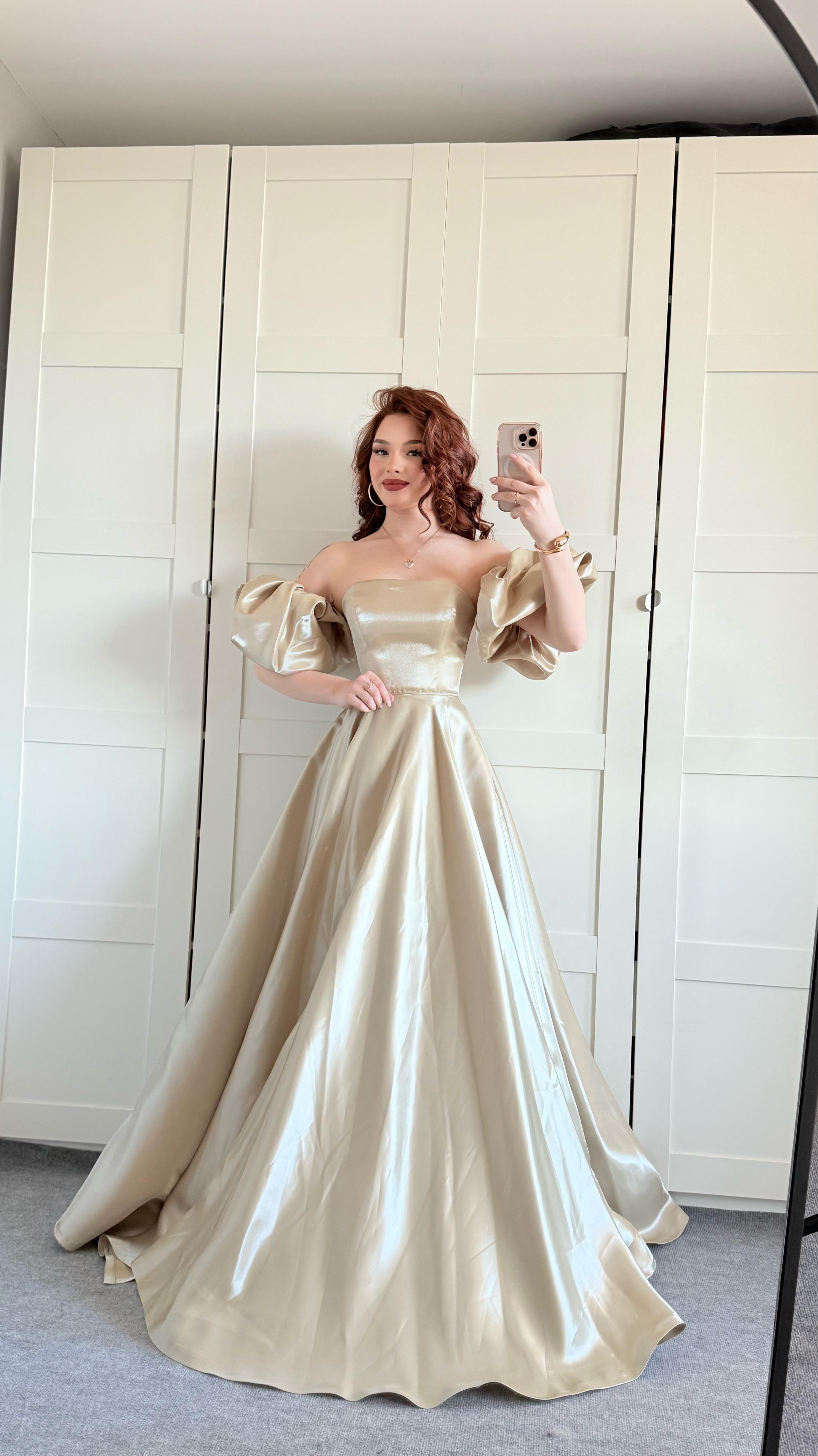 Barbie princess Abiye Olive