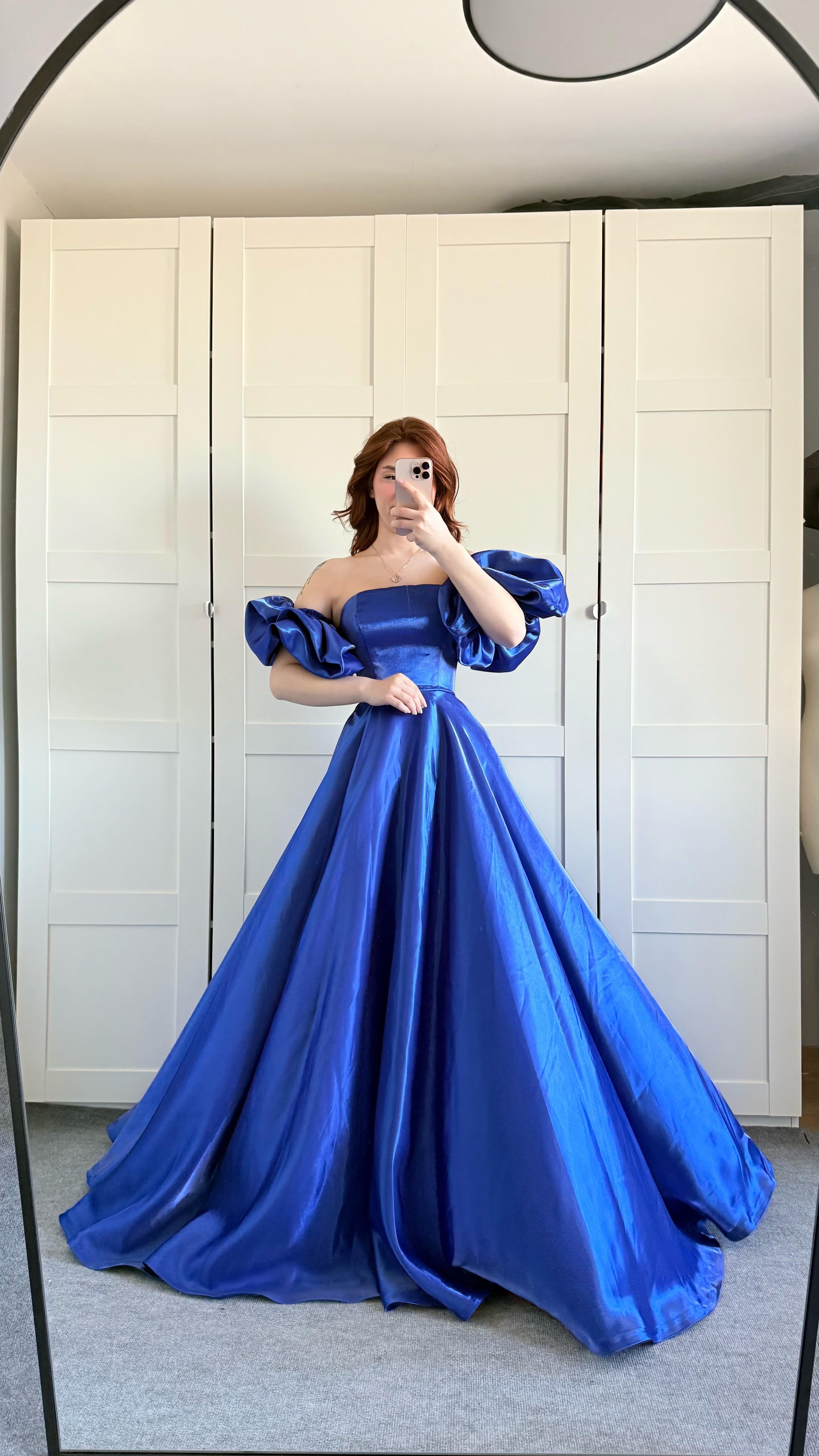 Barbie princess Abiye Saks Mavisi 