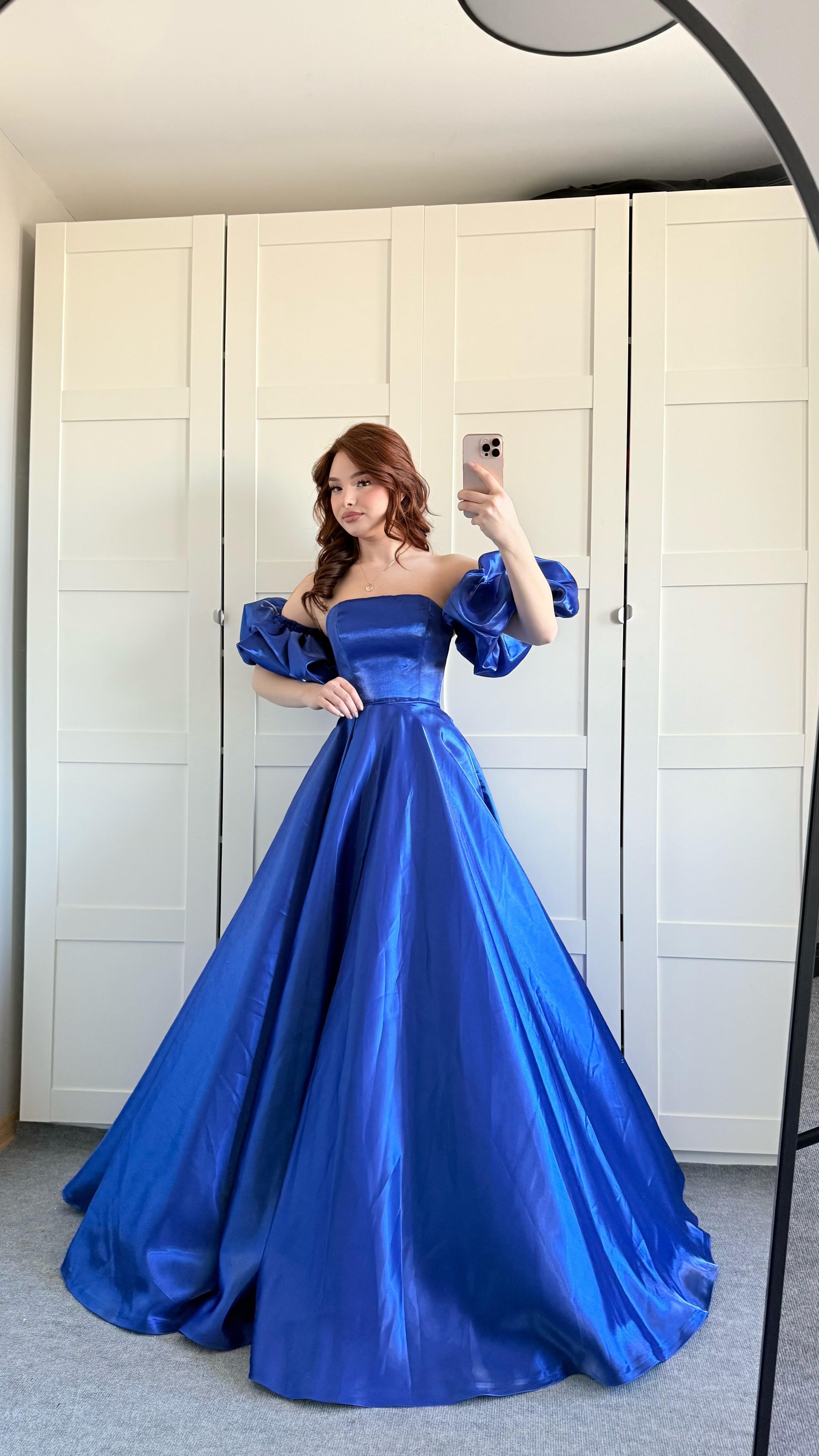 Barbie princess Abiye Saks Mavisi 