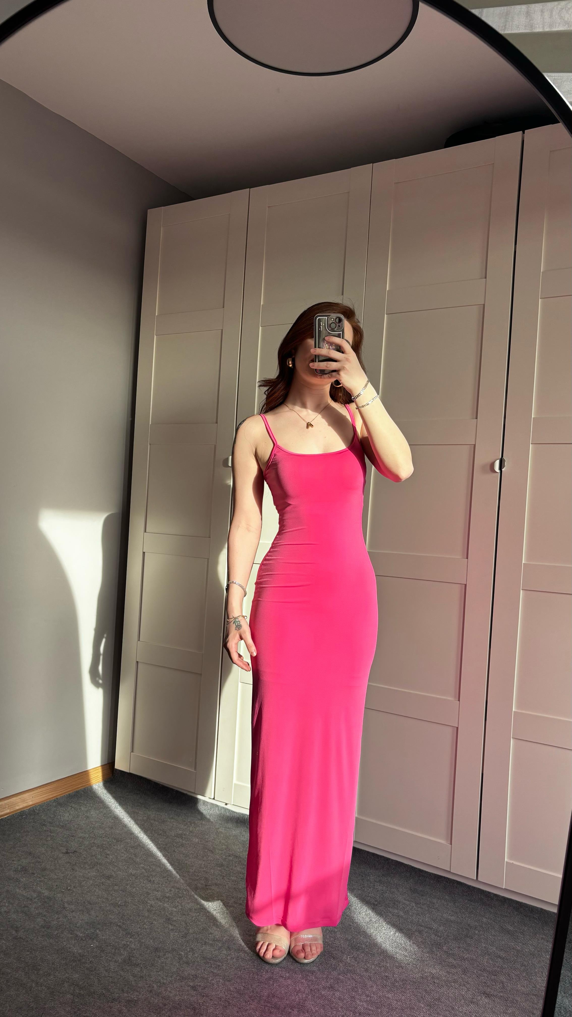 Basıc Askılı Uzun Koyu Pembe Elbise