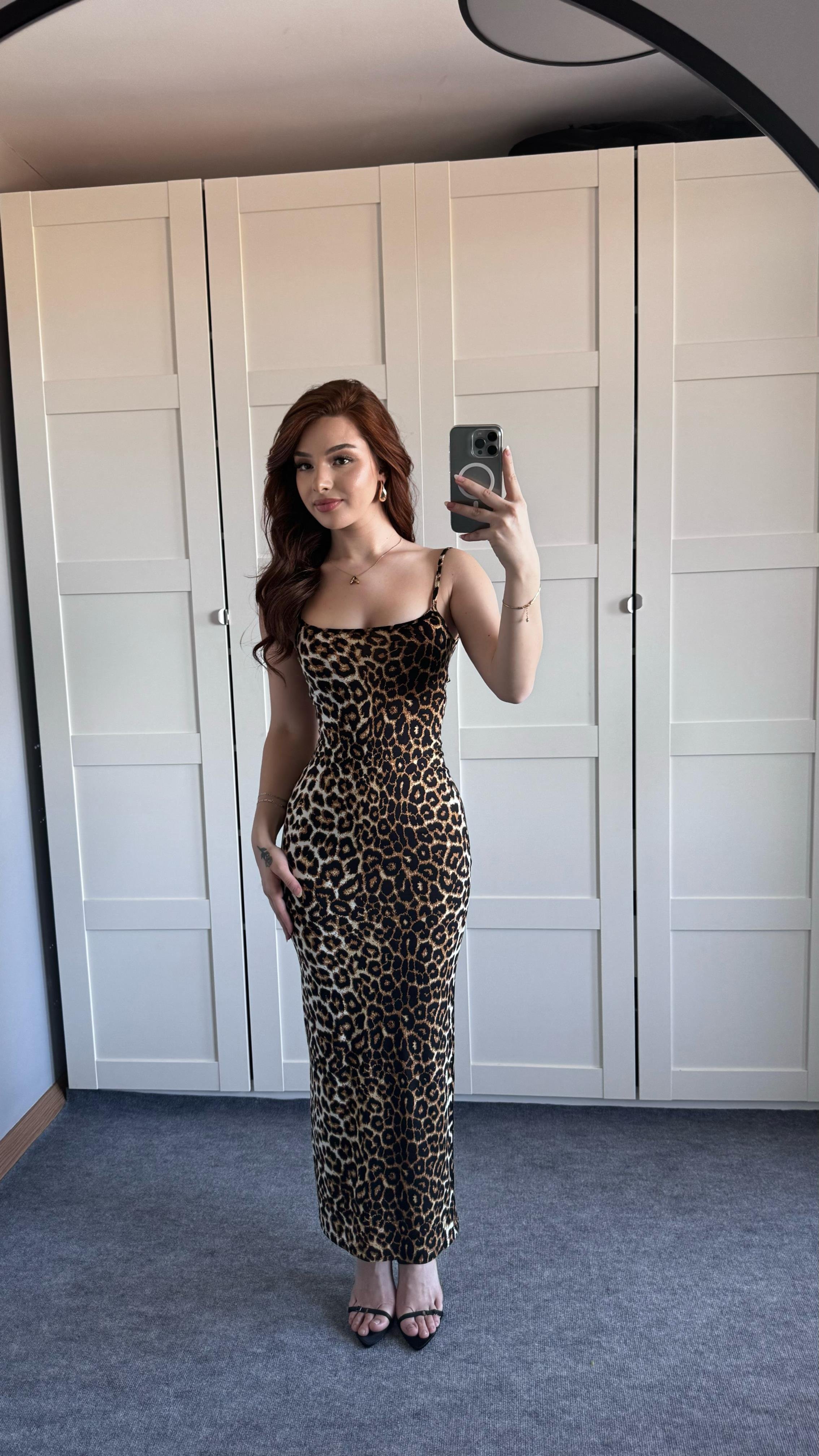 Basıc Askılı Uzun Leopar Elbise