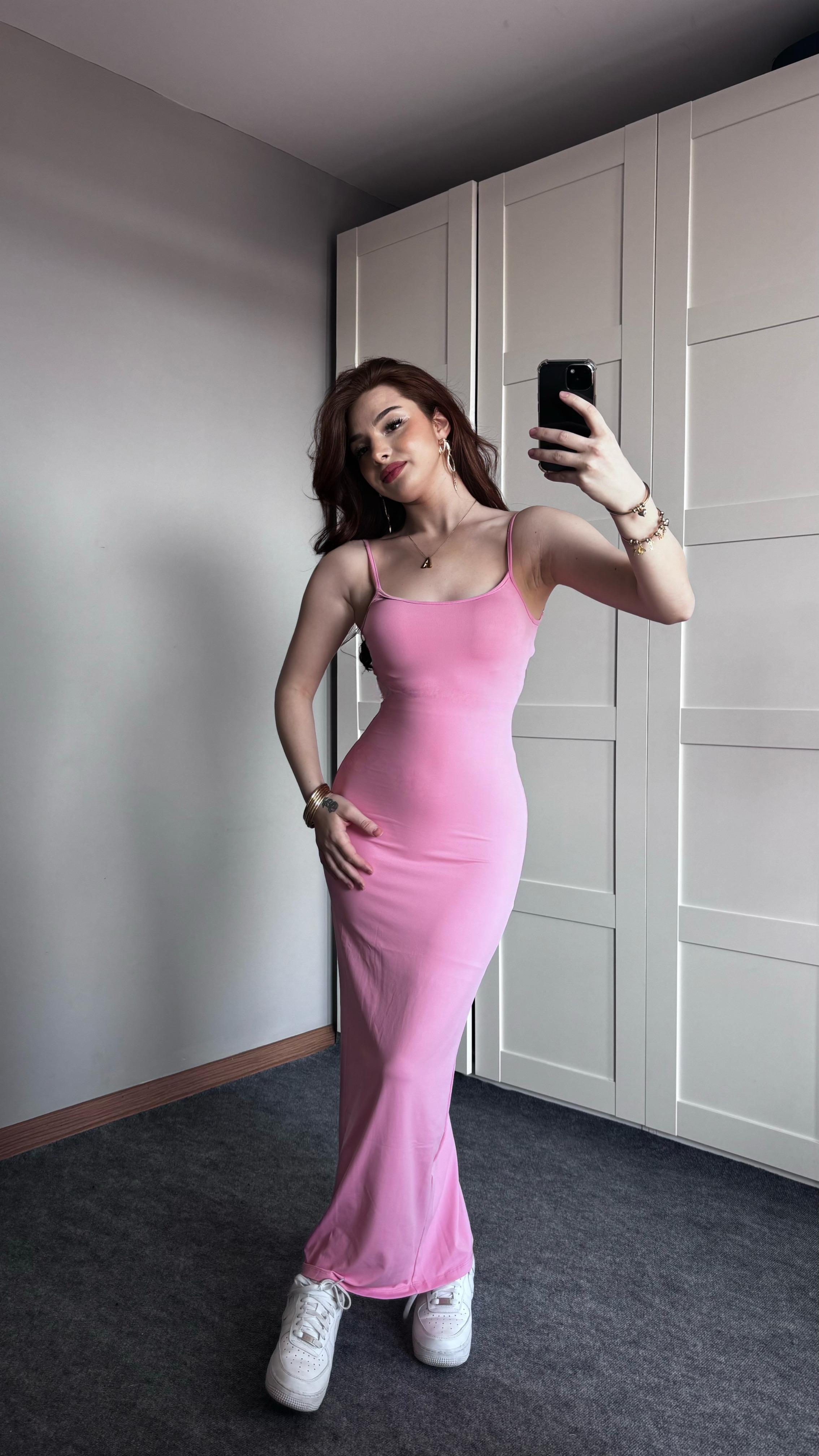 Basıc Askılı Uzun Pembe Elbise