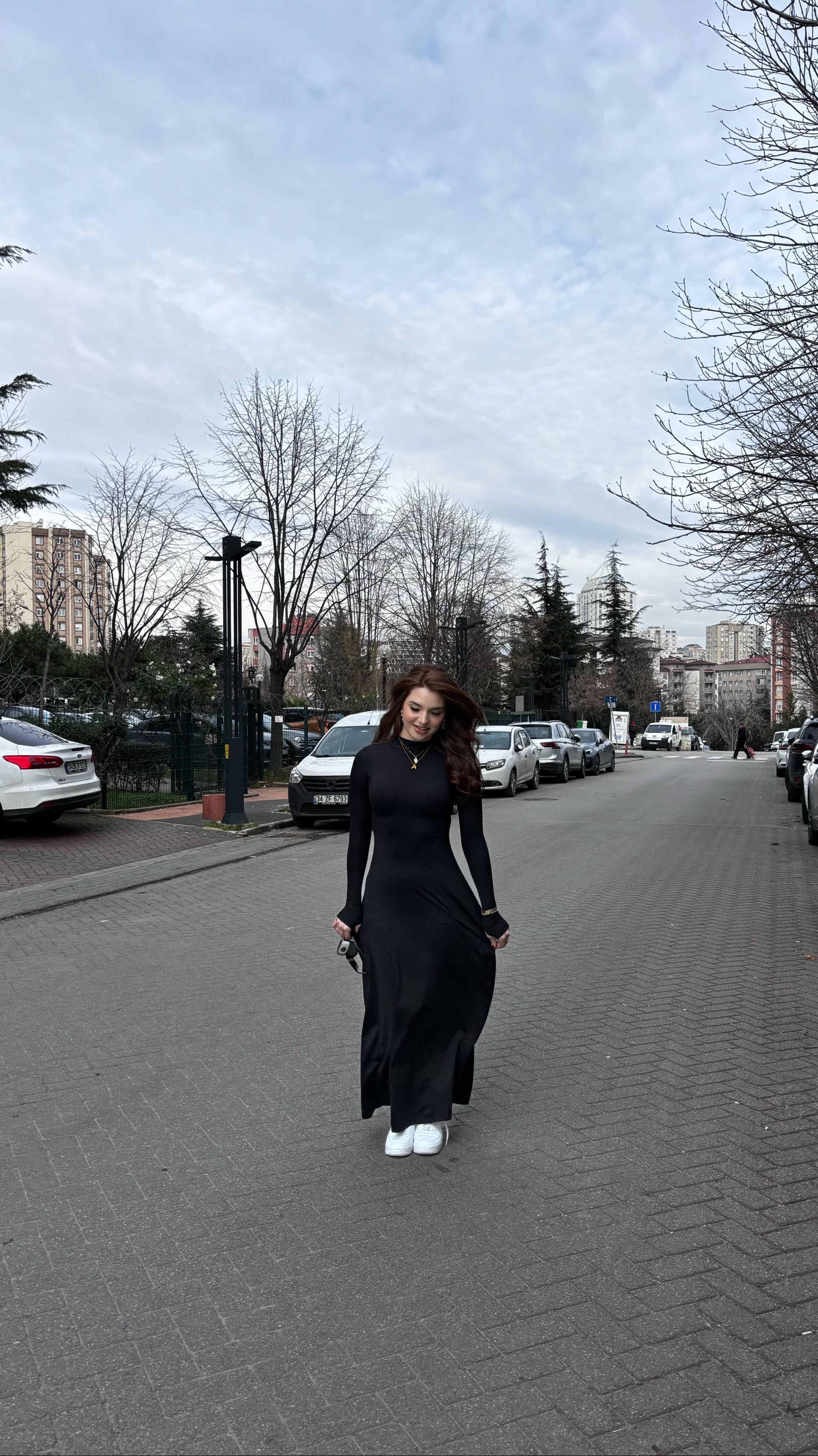 Basıc El Detay Elbise 