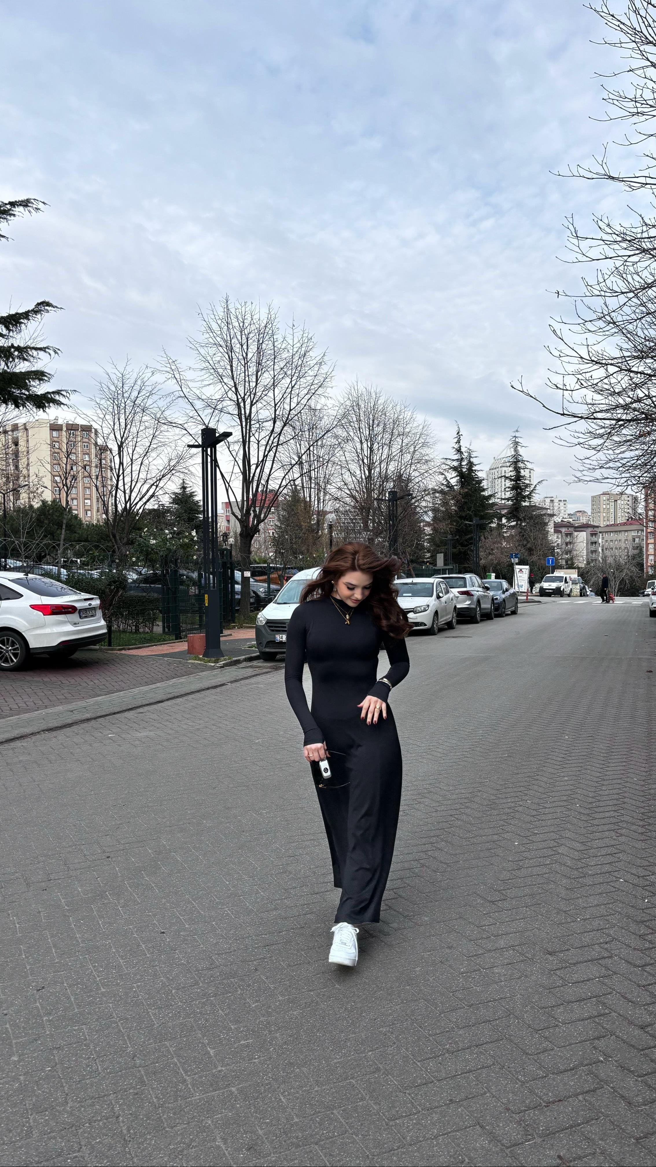 Basıc El Detay Elbise 