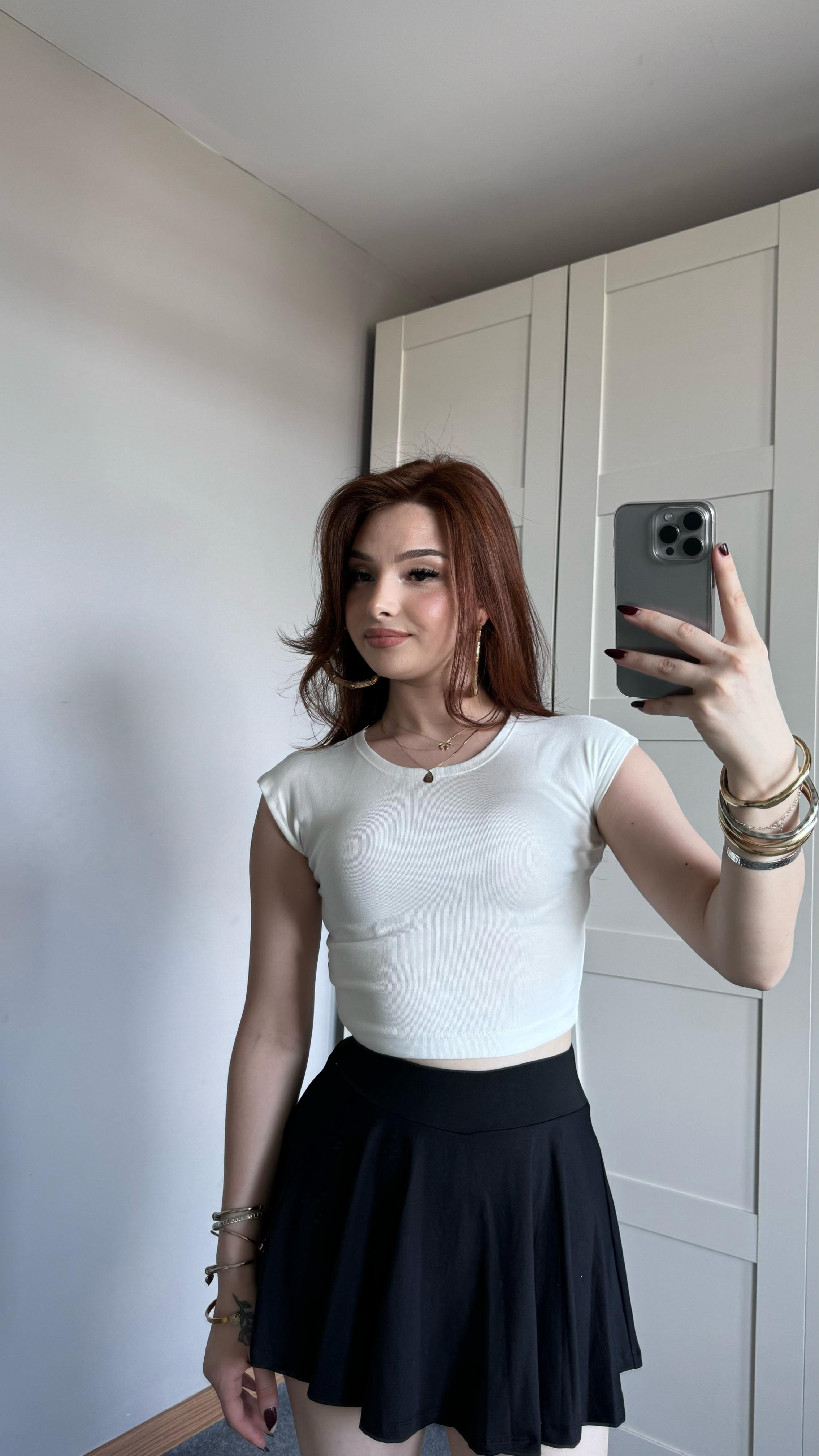 Basıc Kısa Ekru Tişört
