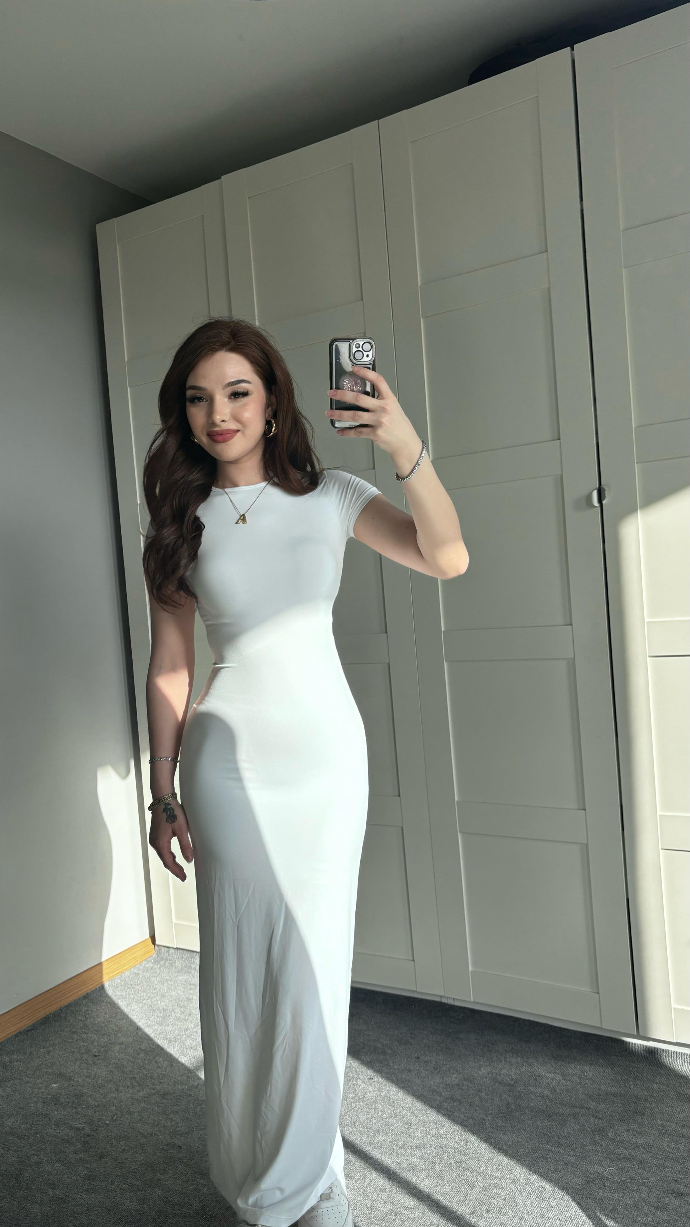 Basıc Kısa Kol Beyaz Elbise