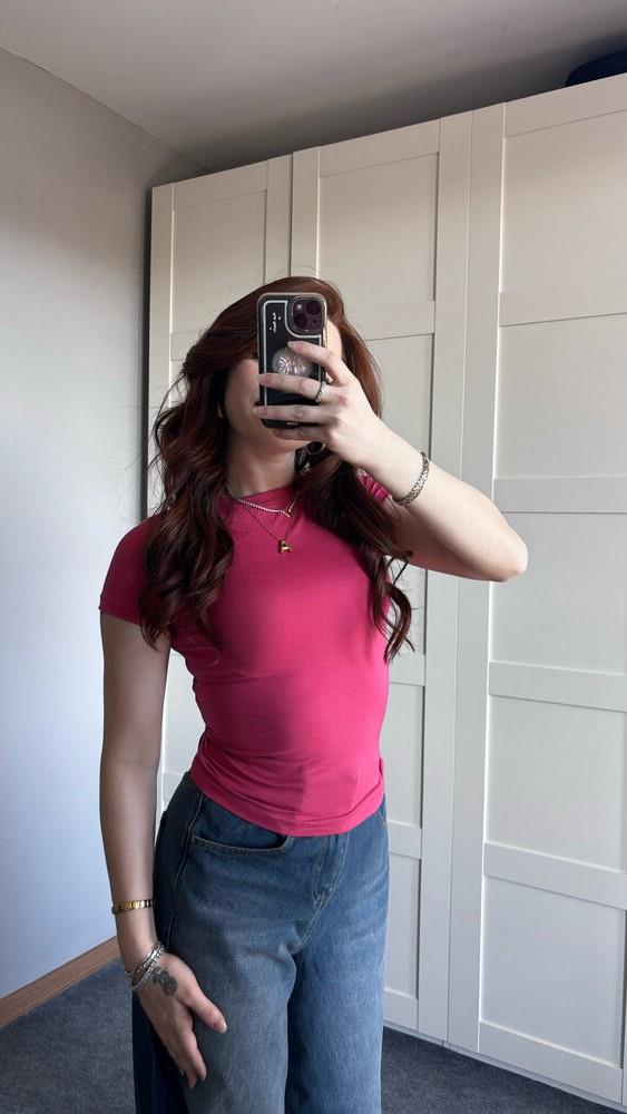 BASIC KISA KOL KOYU PEMBE T-SHIRT