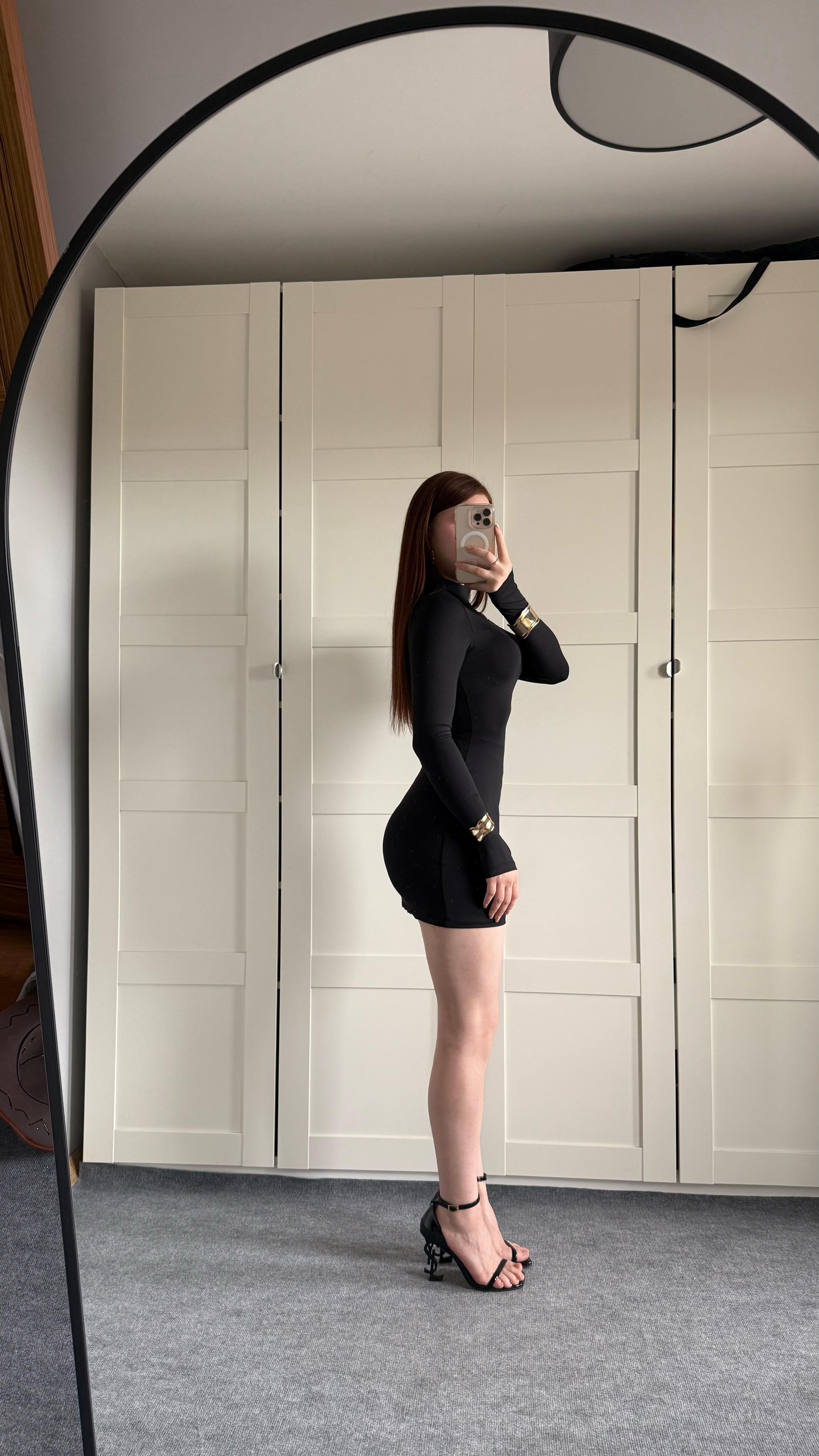 Basıc Parmak geçirmeli Mini Elbise Siyah