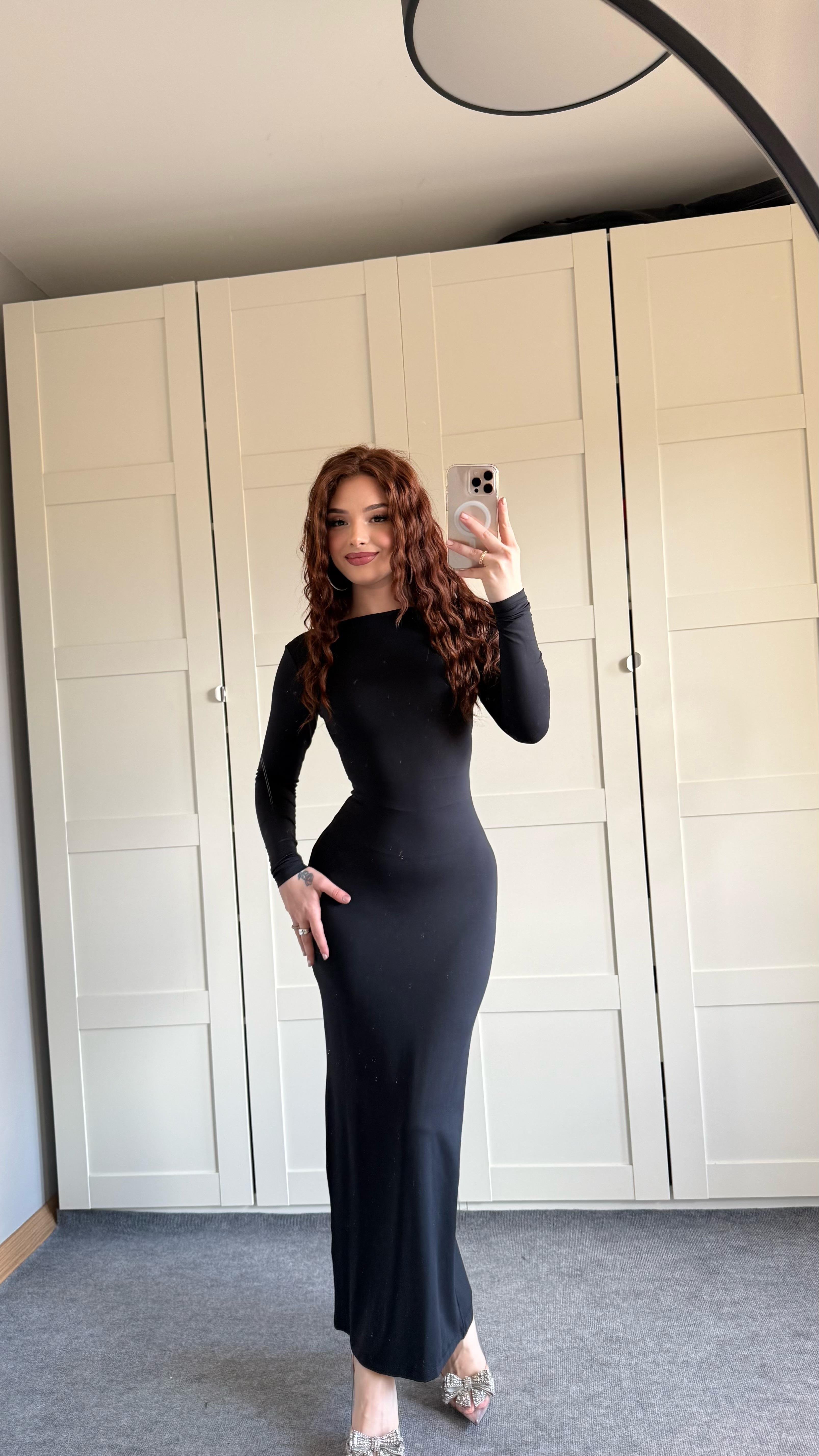 Basıc Sırt Detay Uzun Kol Elbise Siyah