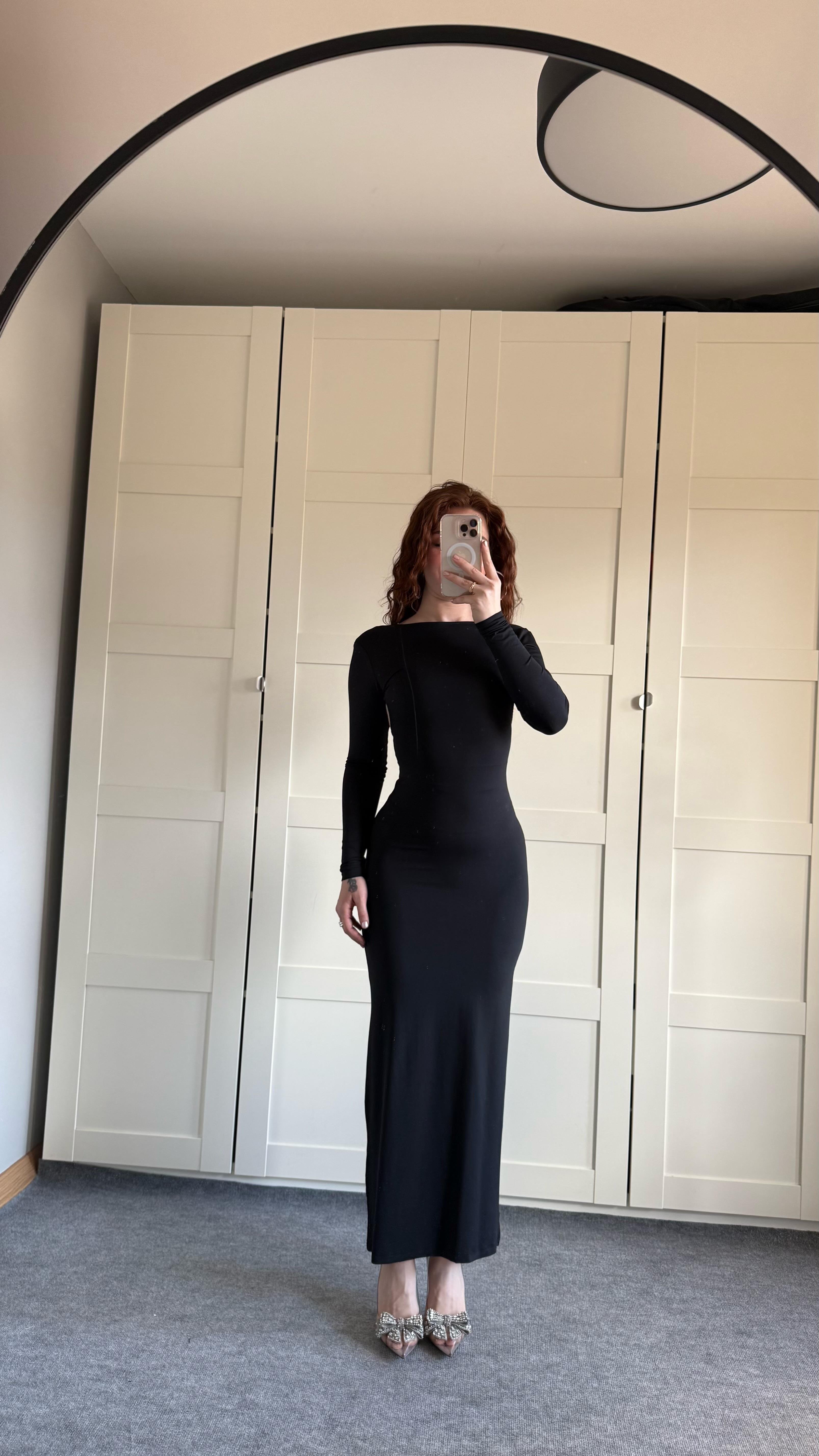 Basıc Sırt Detay Uzun Kol Elbise Siyah