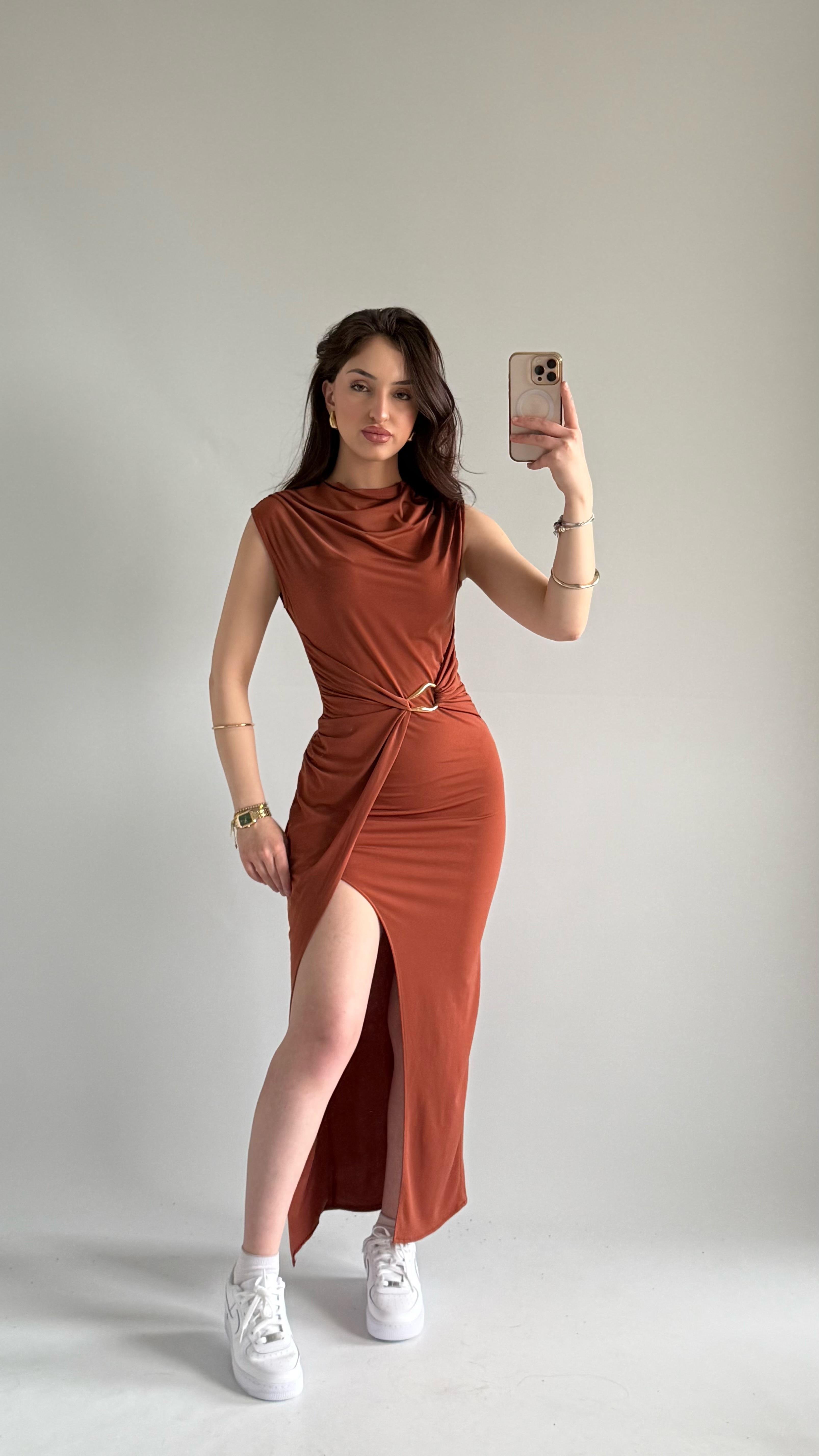 Beast Yırtmaçlı Elbise Taba 