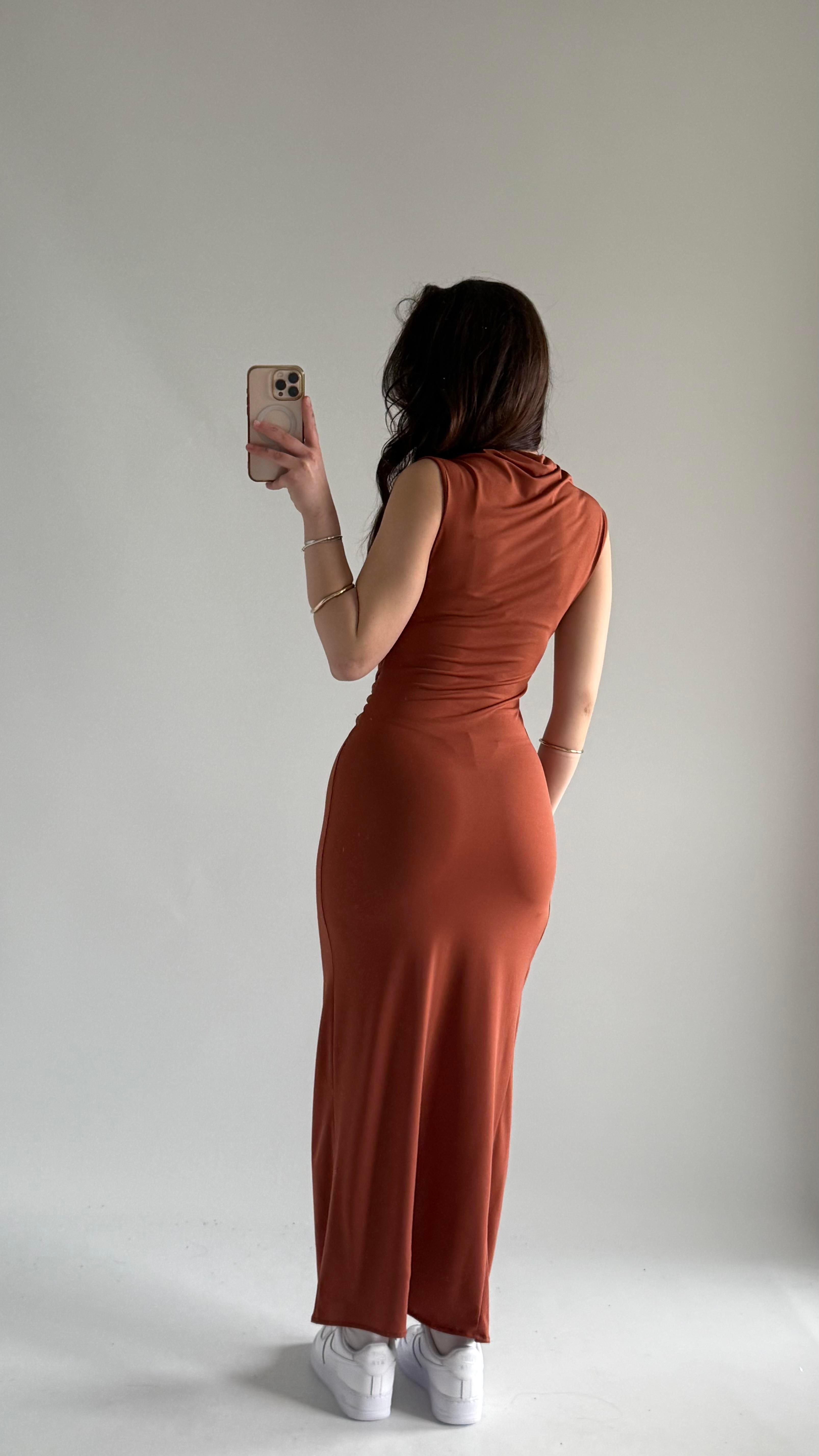 Beast Yırtmaçlı Elbise Taba 