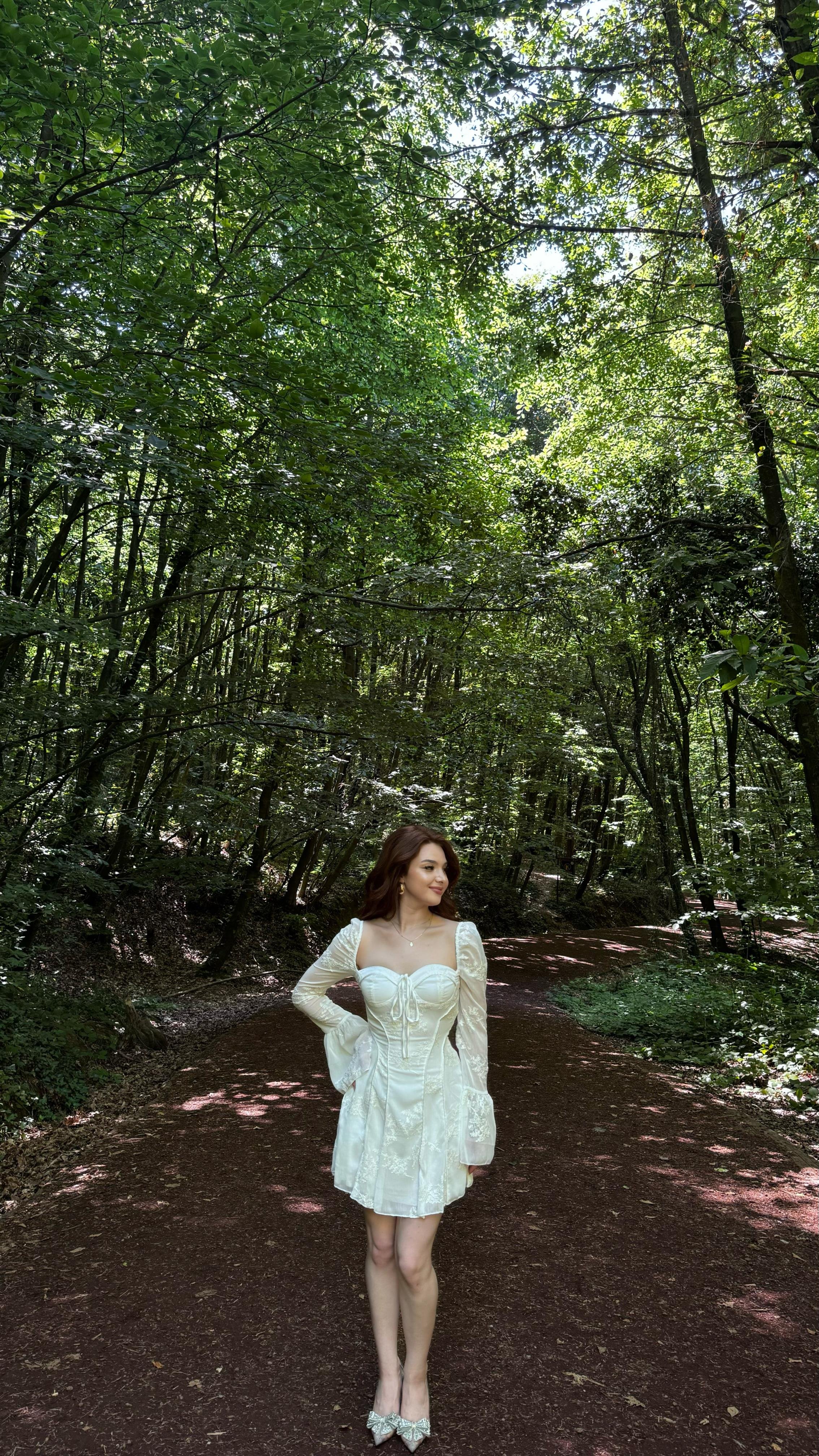 Bella Beyaz Elbise