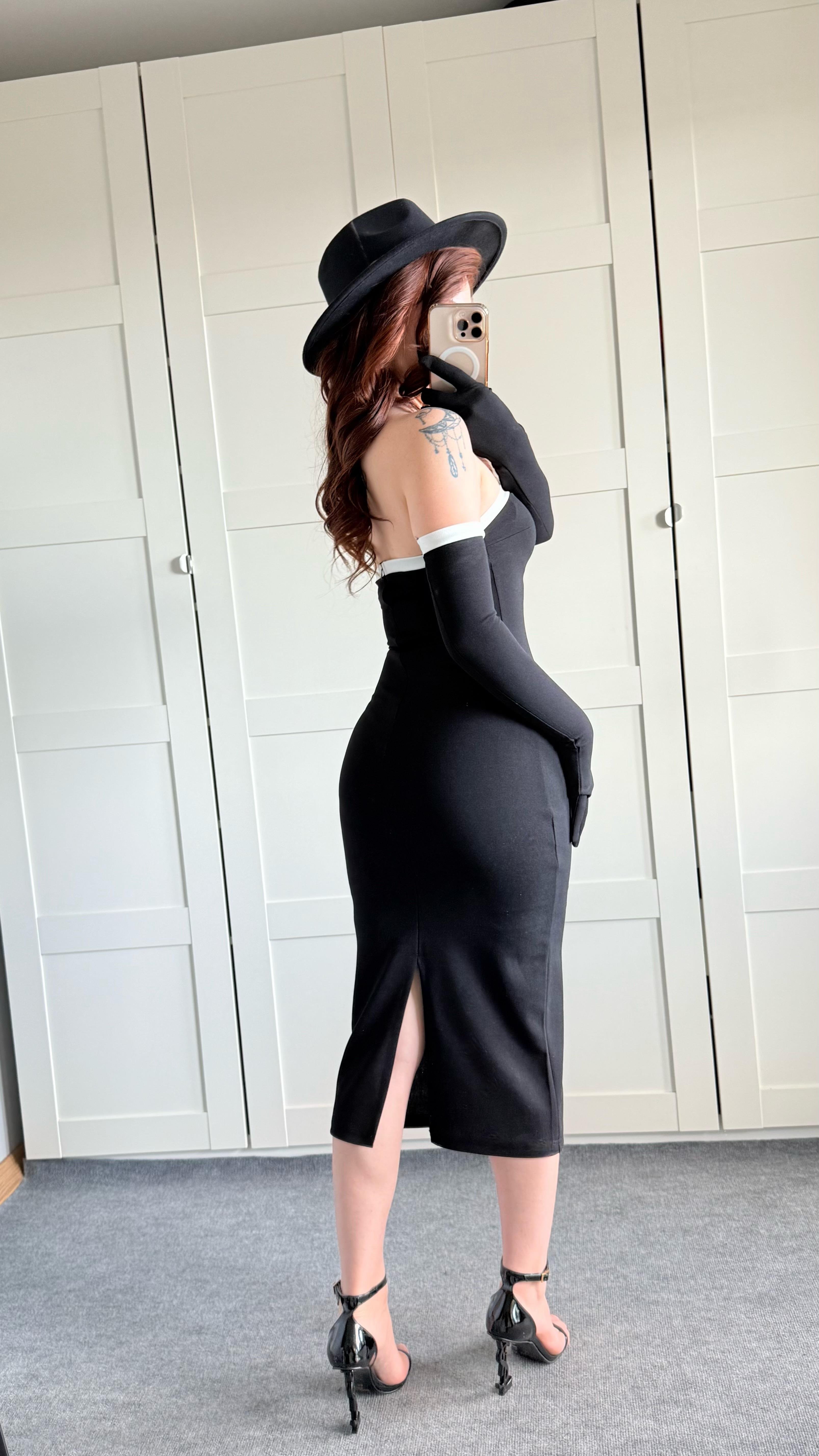 Belle Femme Siyah Eldivenli Elbise
