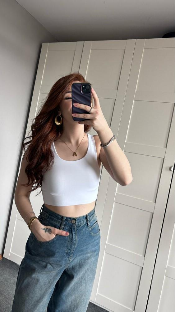 Beyaz U Yaka Crop