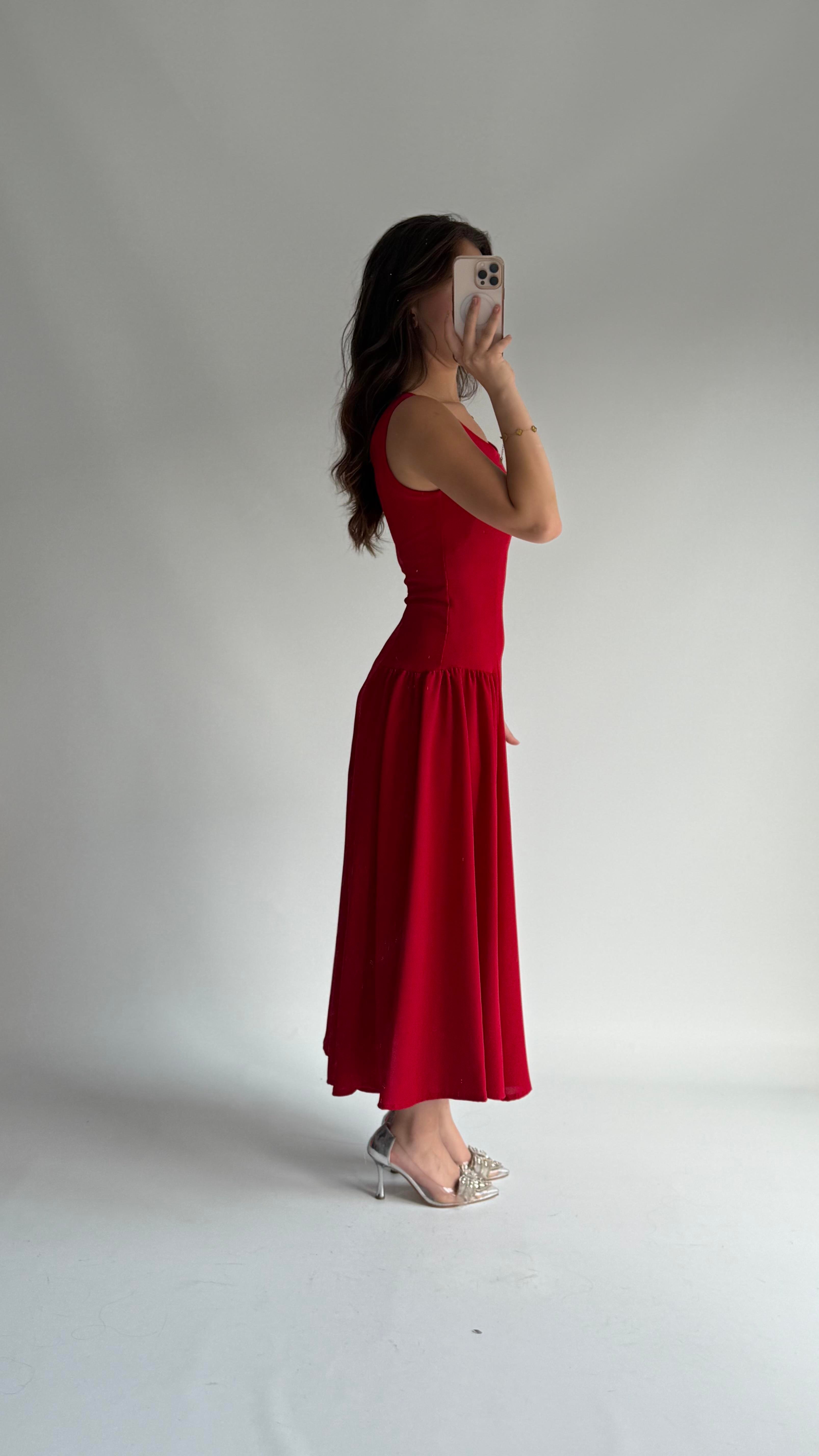 Boni Kalın Askılı Elbise Kırmızı