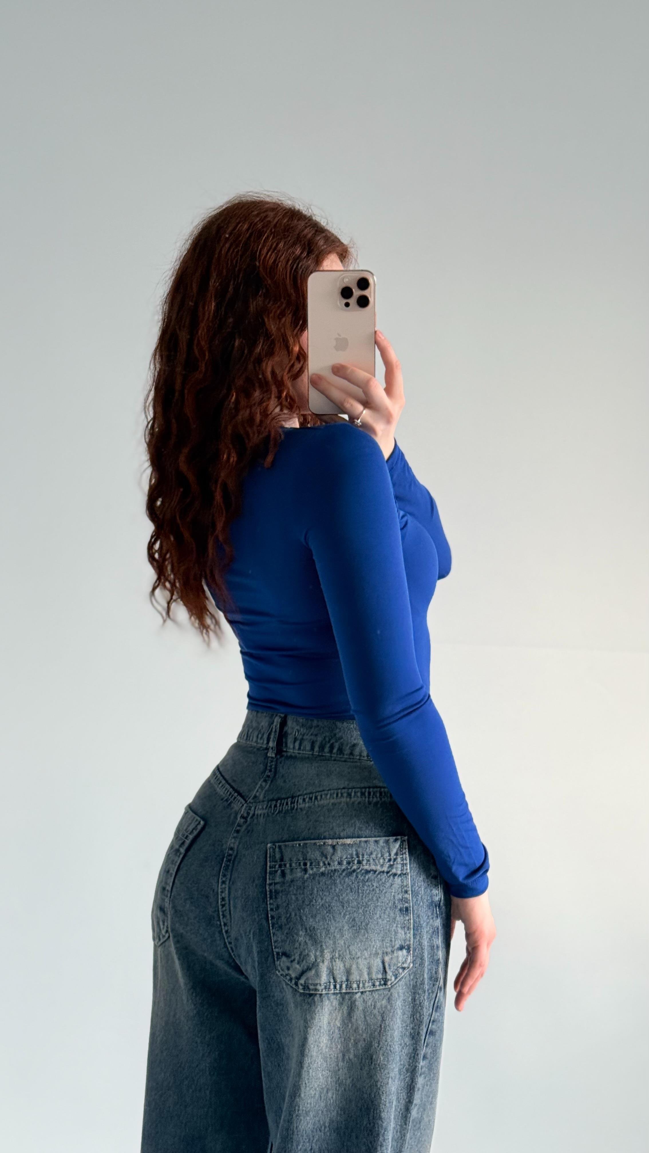 Burgu Dekolte Bluz Saks