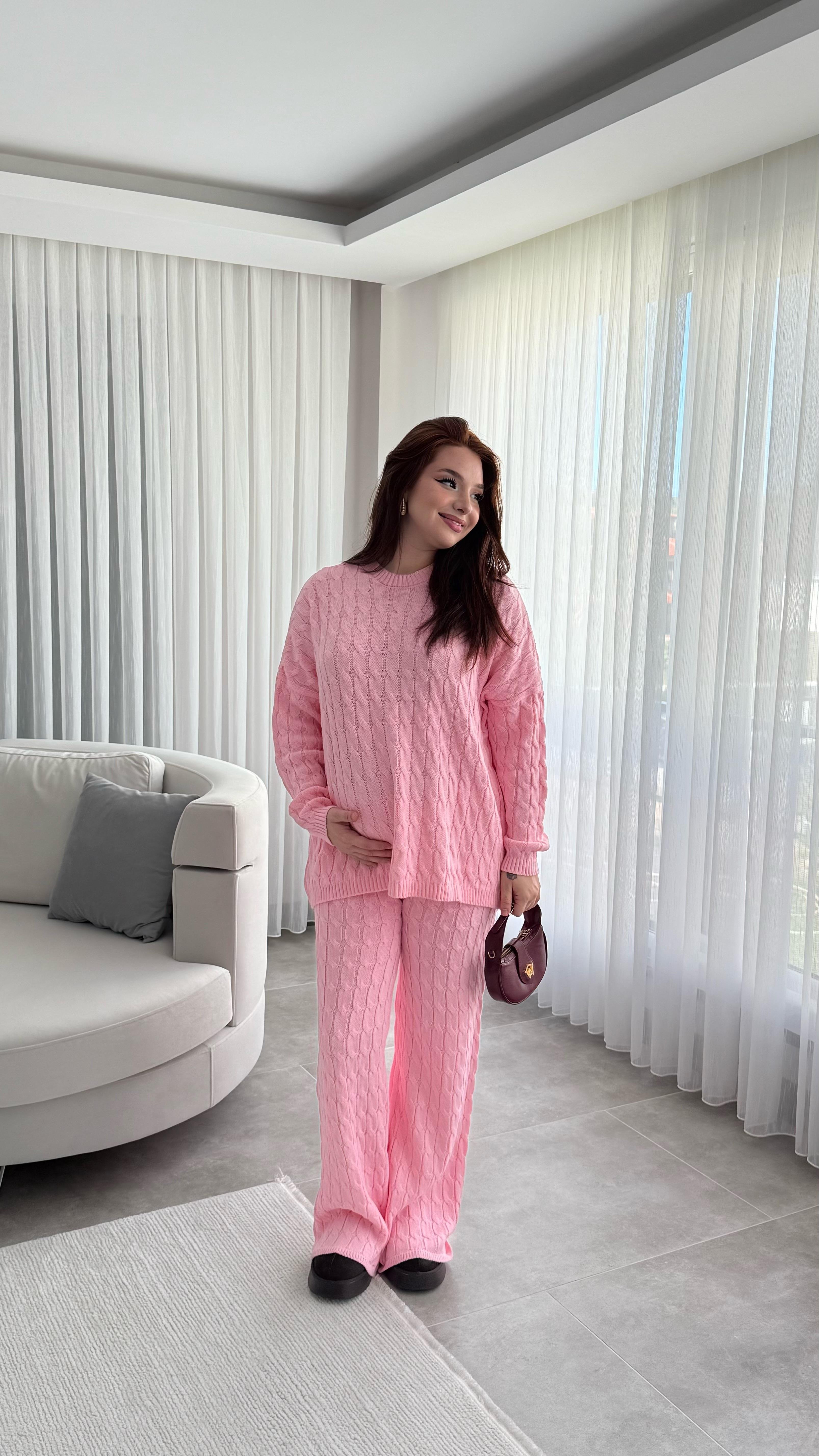 Burgu Kesim Triko Takım Pembe