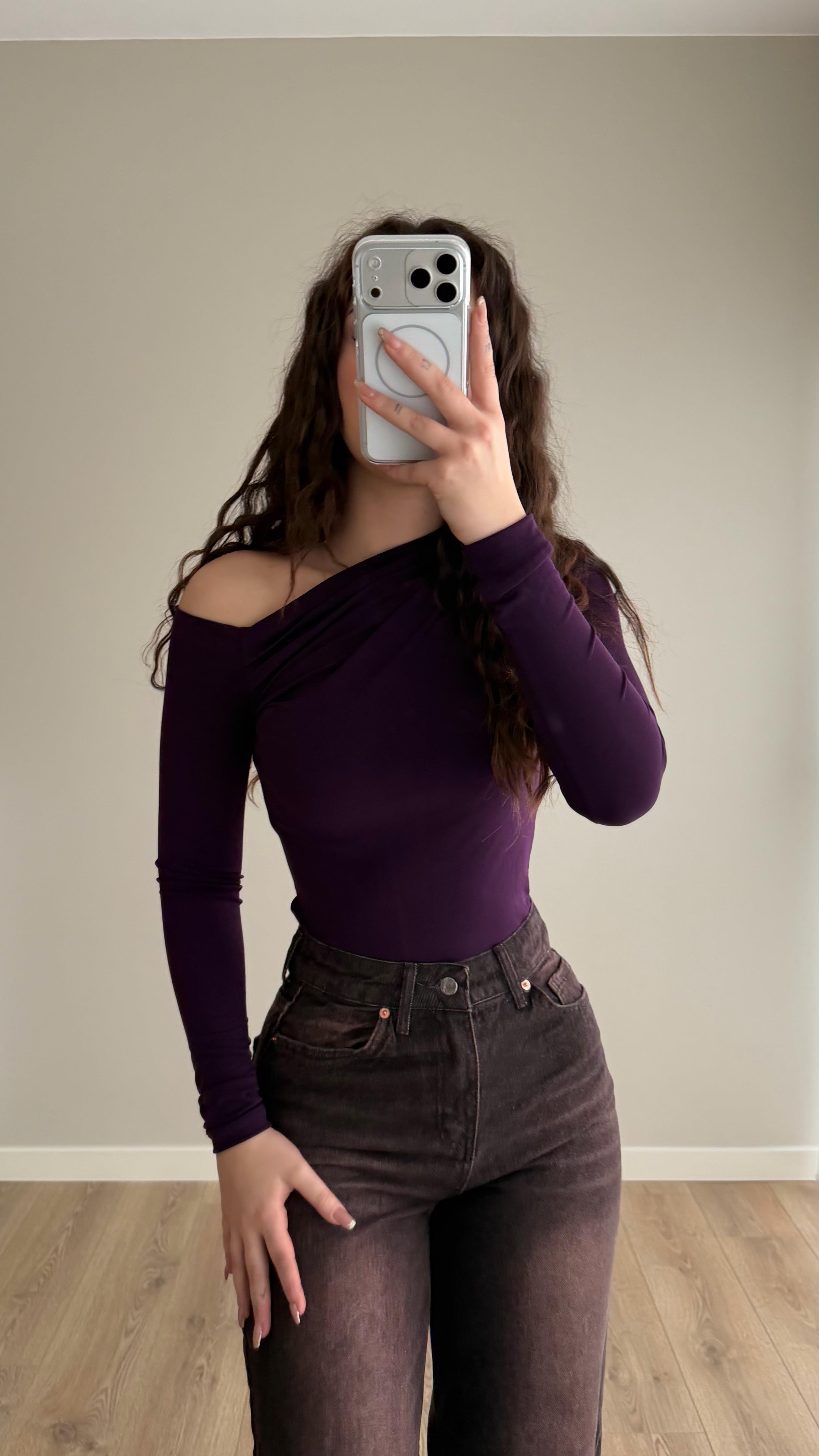 Büzgü Drape Detaylı Vücuda Oturan Uzun Kollu Esnek Örme Bluz Mor