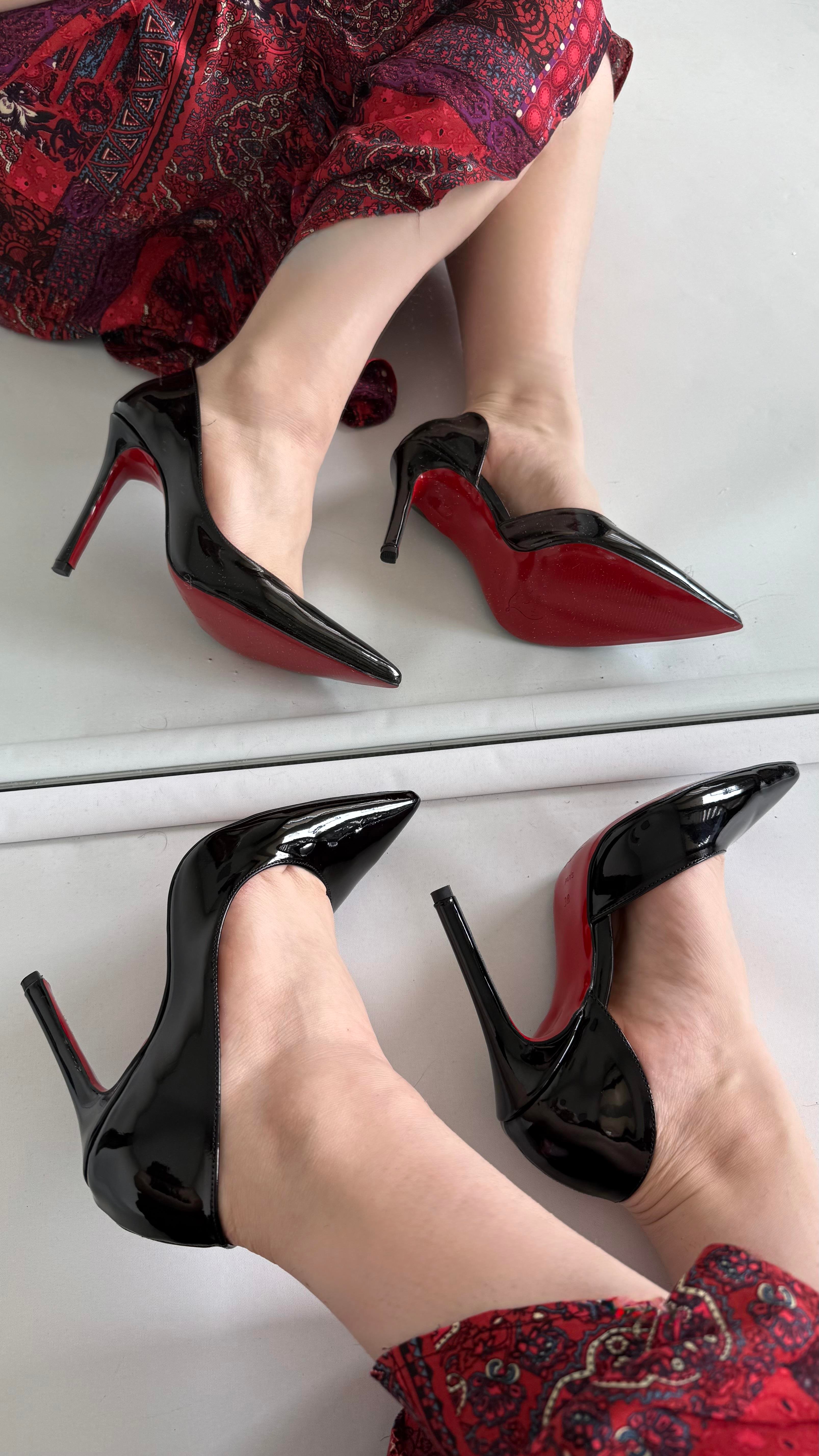 C. Louboutin Asimetrik Kırmızı Alt Siyah Stiletto