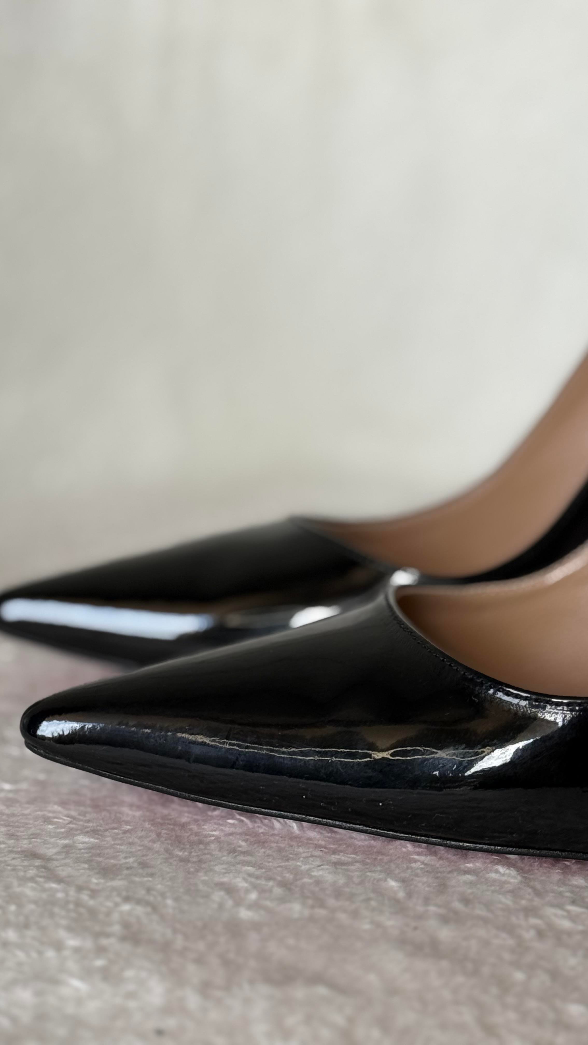 C. Louboutin Kırmızı Alt Siyah Stiletto