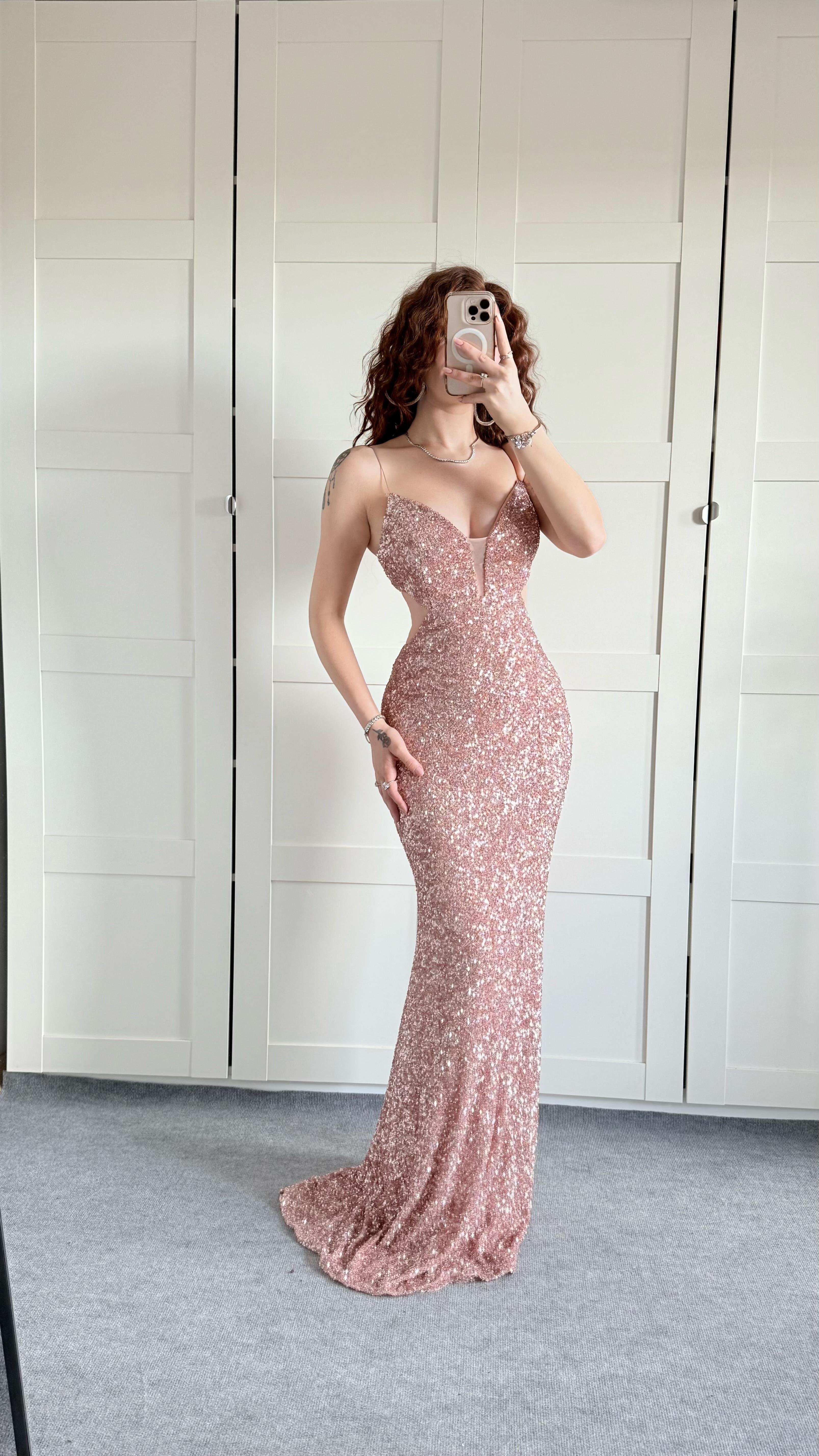 Candice Abiye Pembe