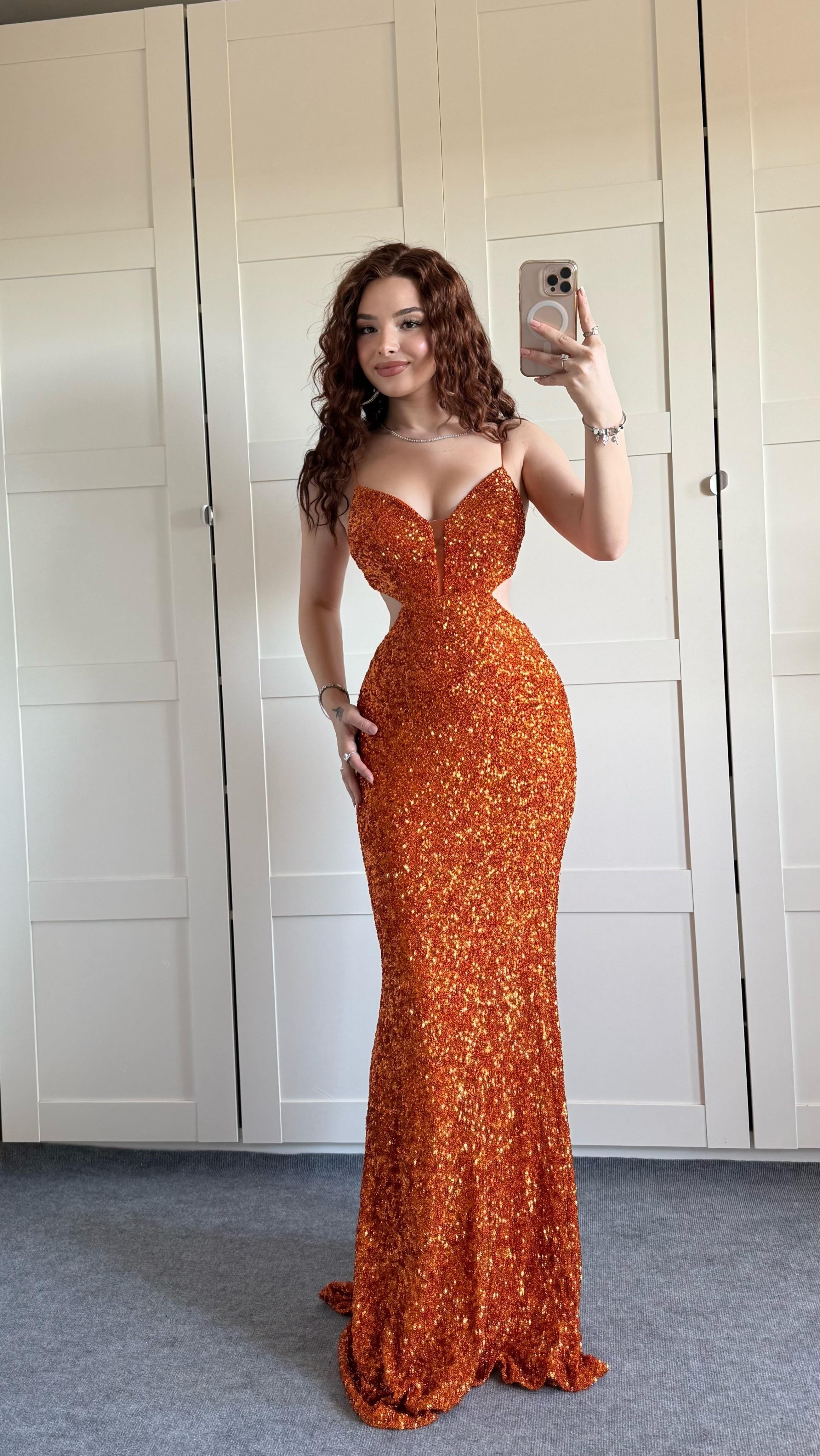 Candice Abiye Turuncu