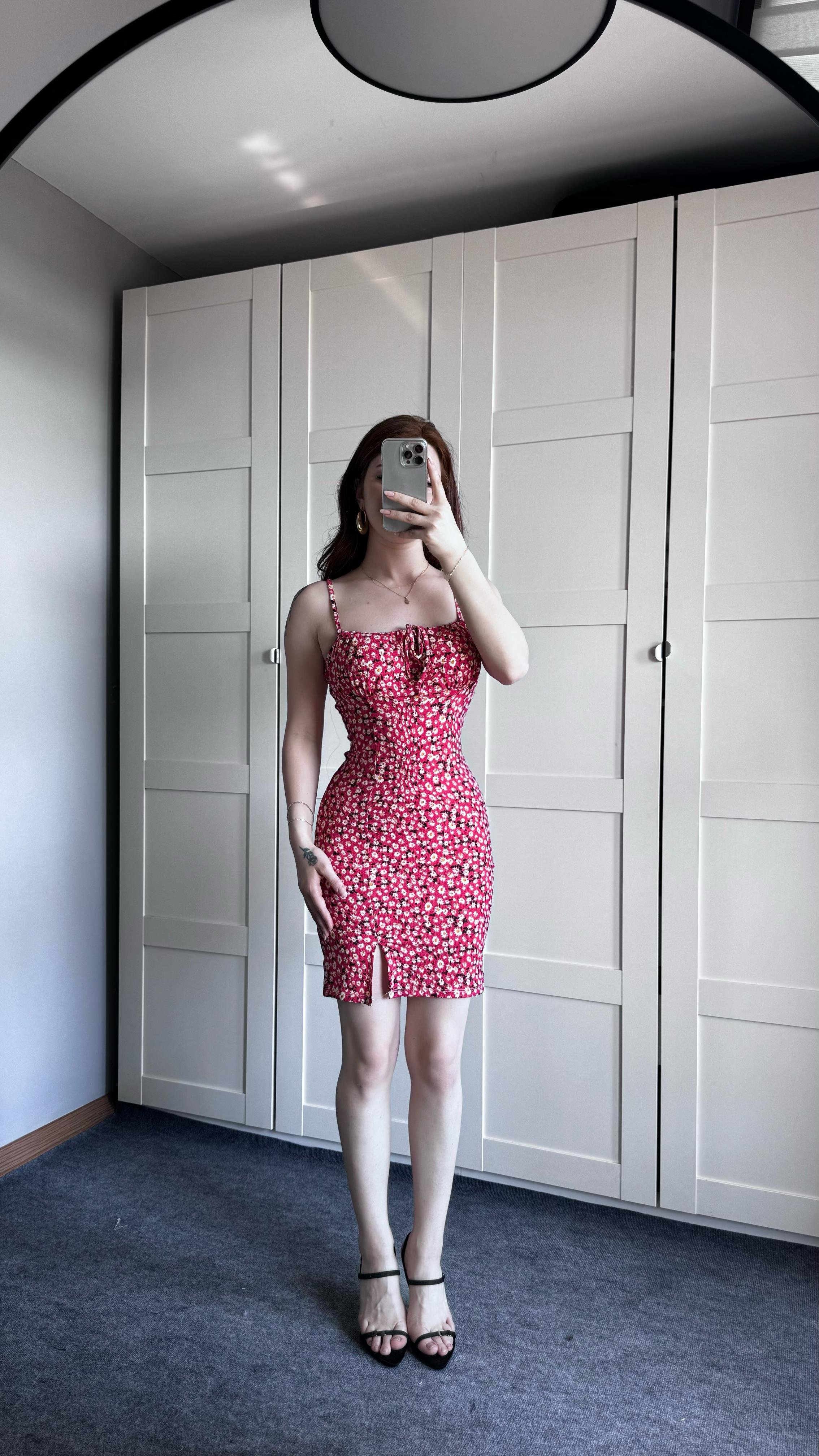 Çiçekli Askılı Mini Pembe Elbise