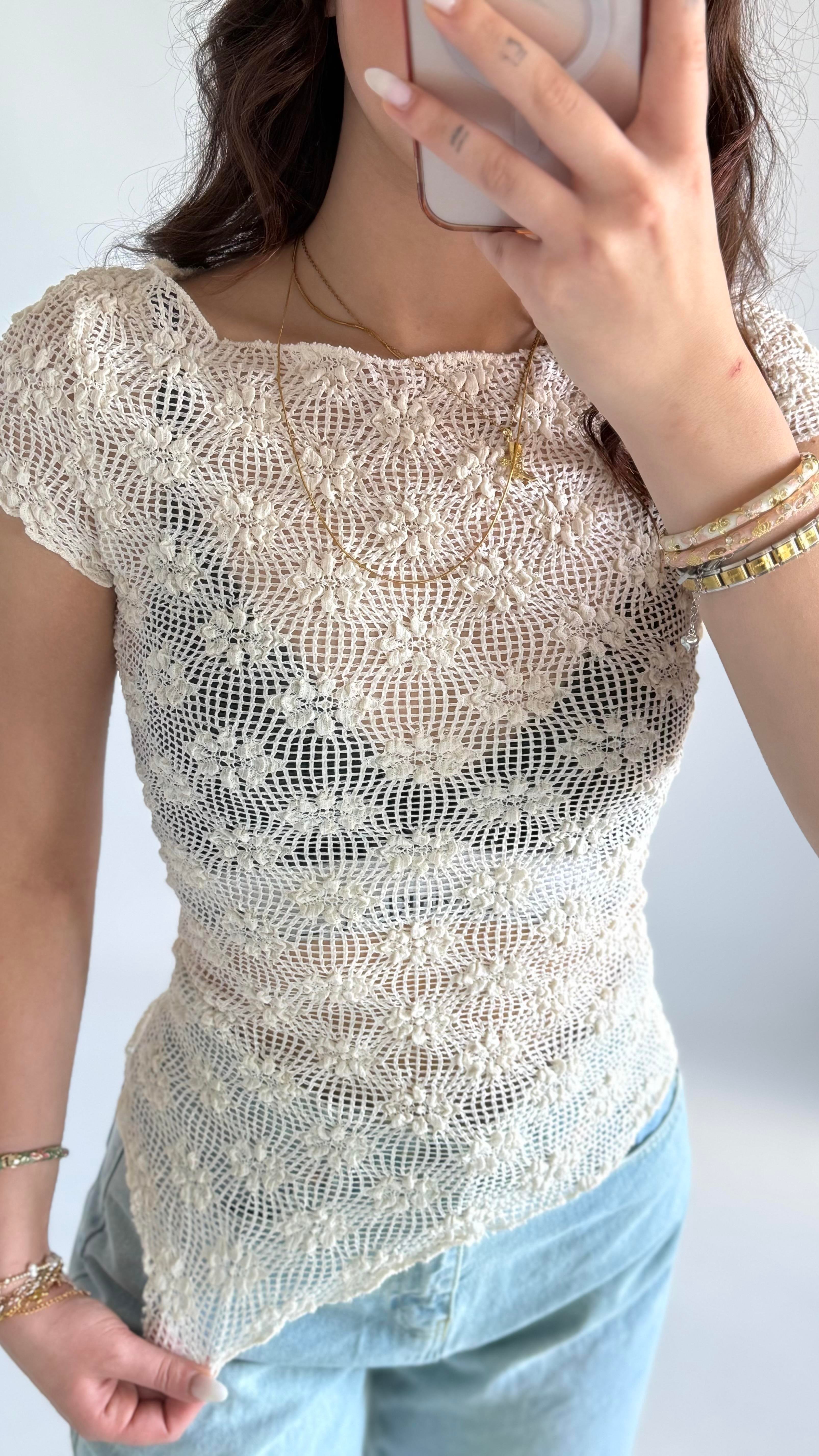 Çiçekli Dantel Kısa Kol Ekru